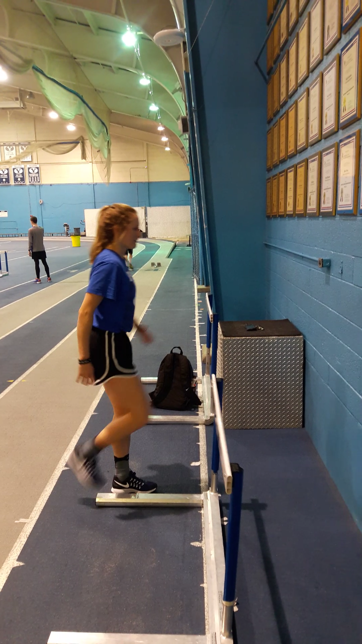 Track and Field Basic Hurdling Technique 9 Steps (with Pictures