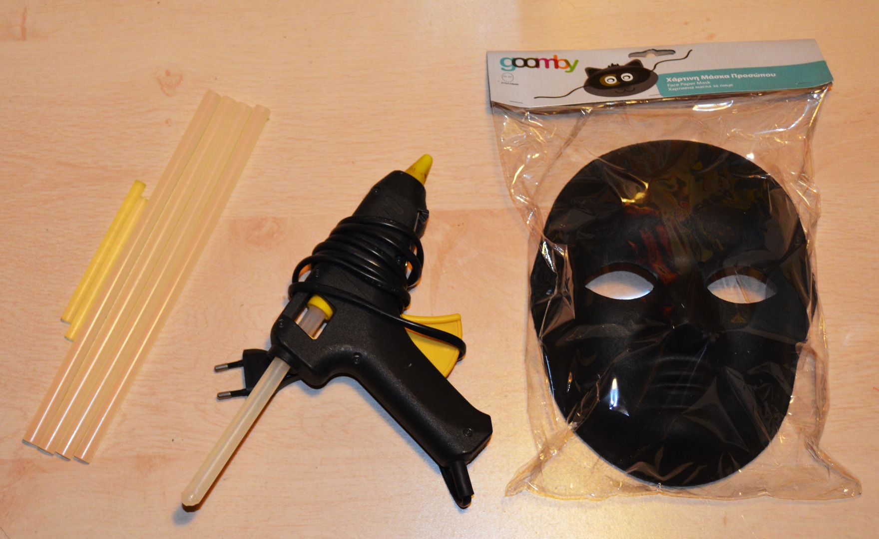 Hot Glue Mask! (with Pictures) Instructables