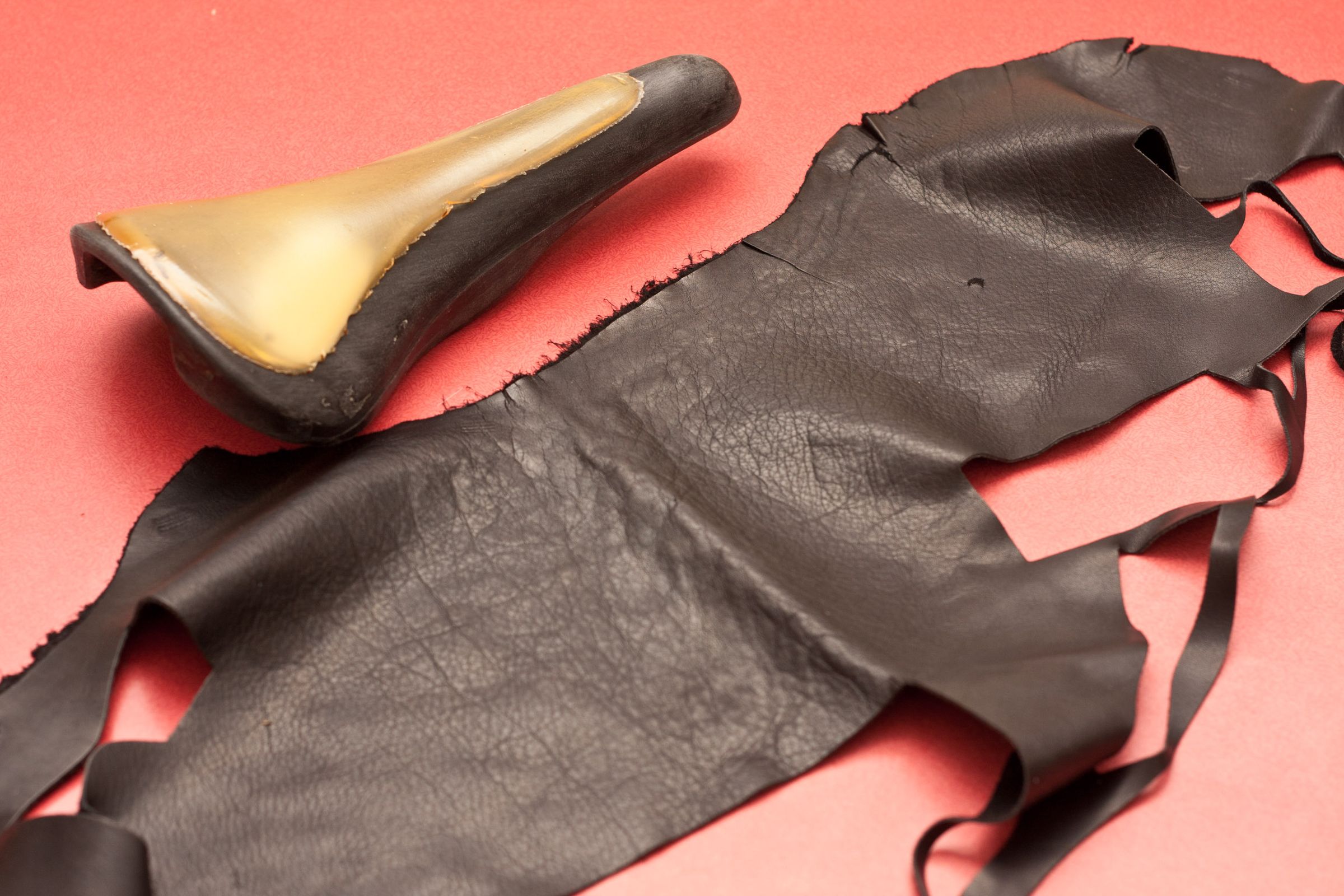 Refurbish a Bike Saddle With Leather 13 Steps (with Pictures) Instructables
