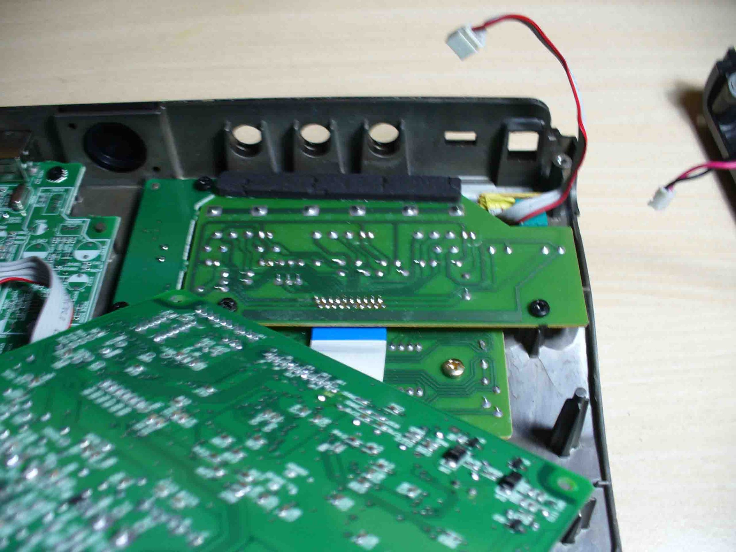 How to Repair Your ZOOM G2 G2.1U 6 Steps Instructables
