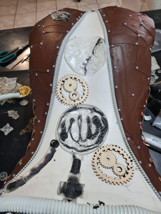 Adding the Resin Charms