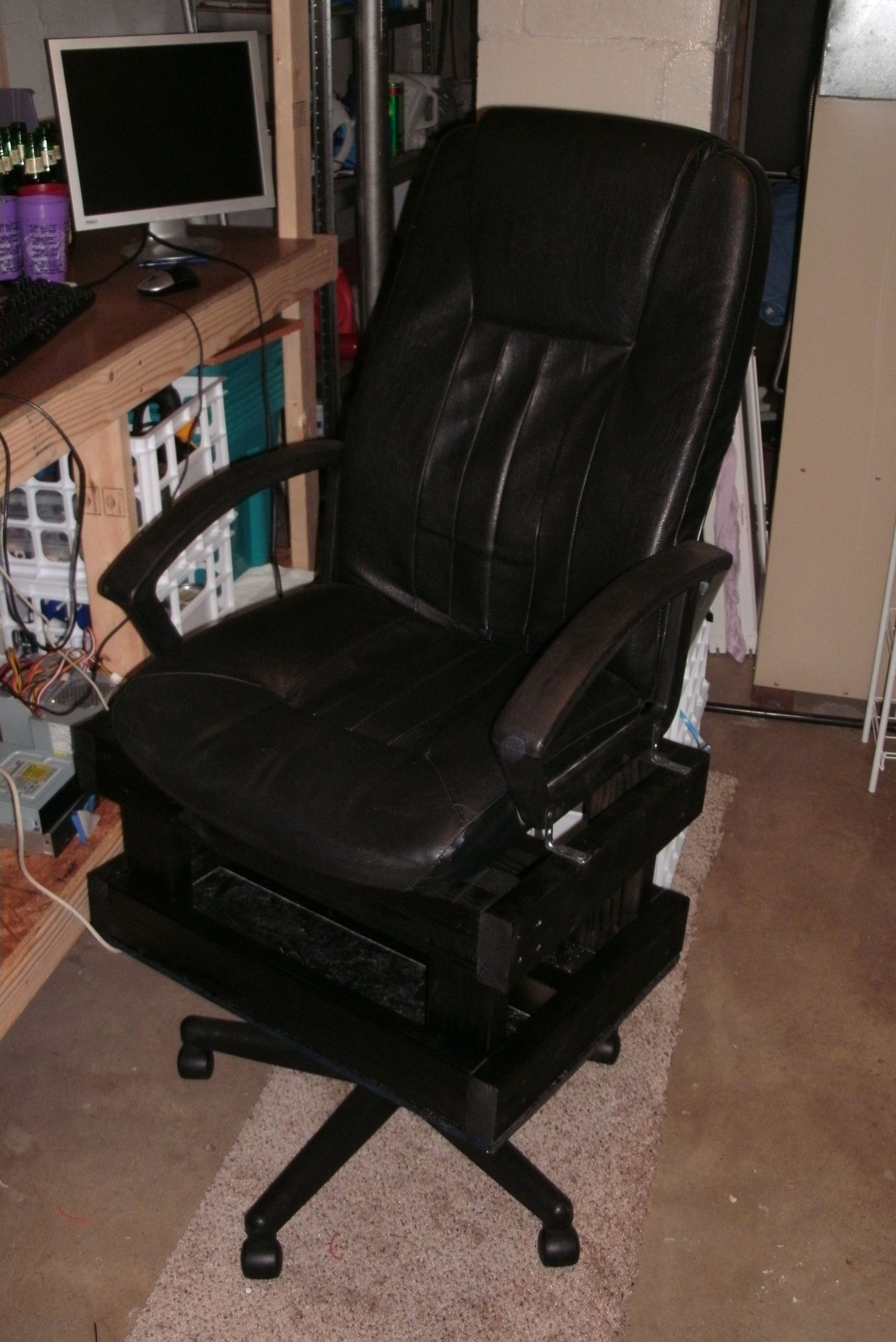 Hack an Office Chair Into a "Hill Billy High Chair" 10 Steps