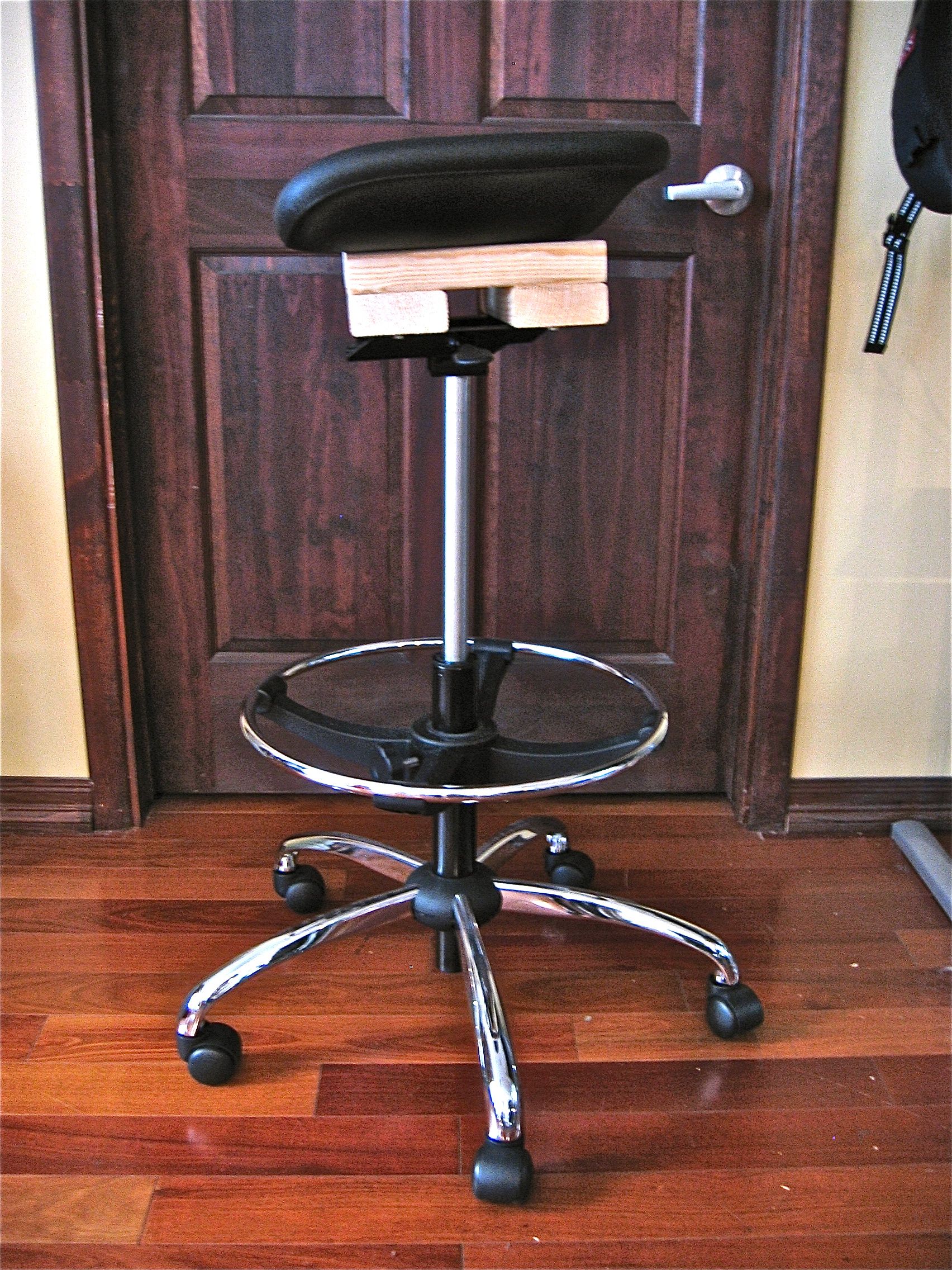 Hack a Tractor Seat Stool 9 Steps (with Pictures) Instructables