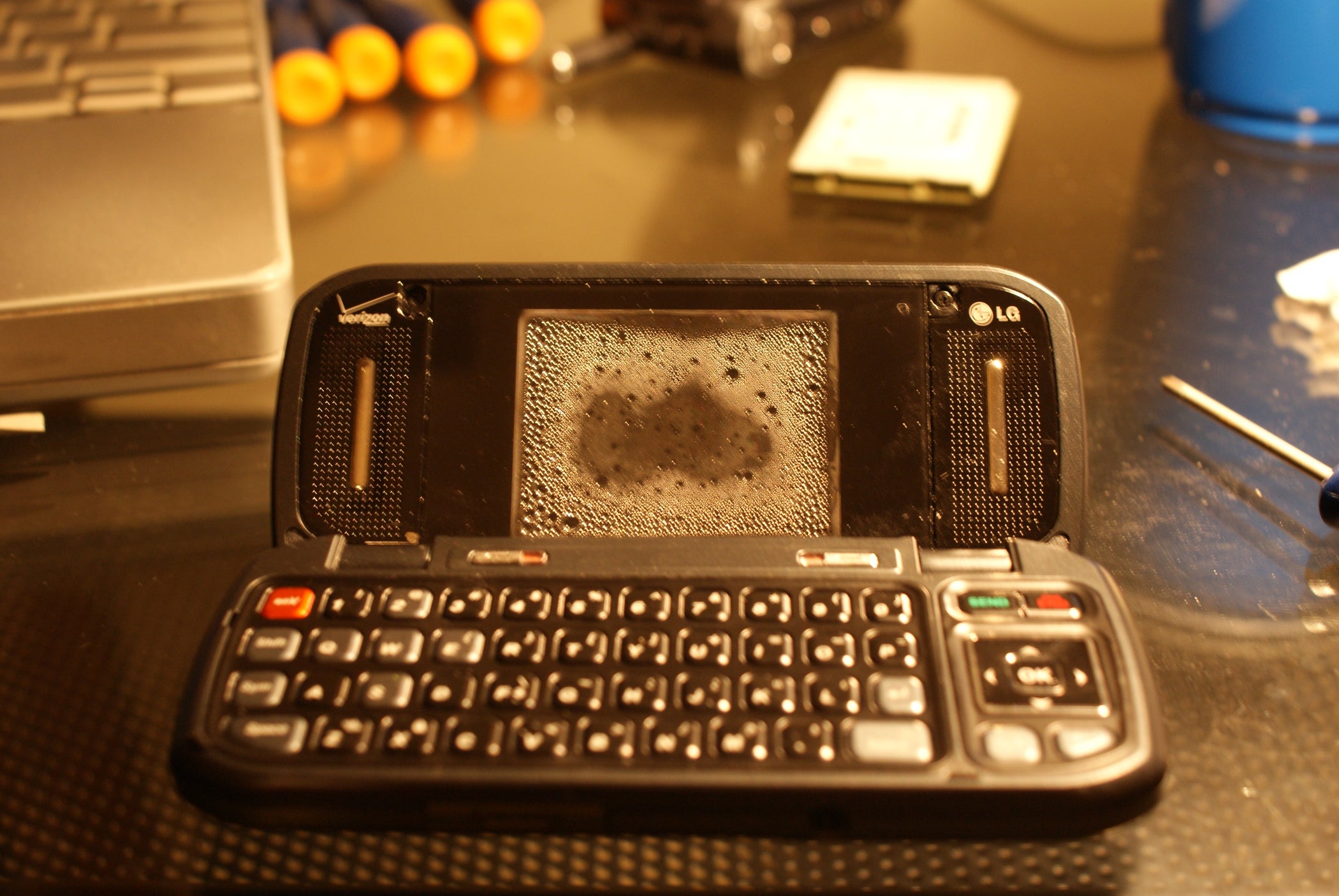 How to Save a Water Damaged Verizon EnV Phone. 8 Steps Instructables
