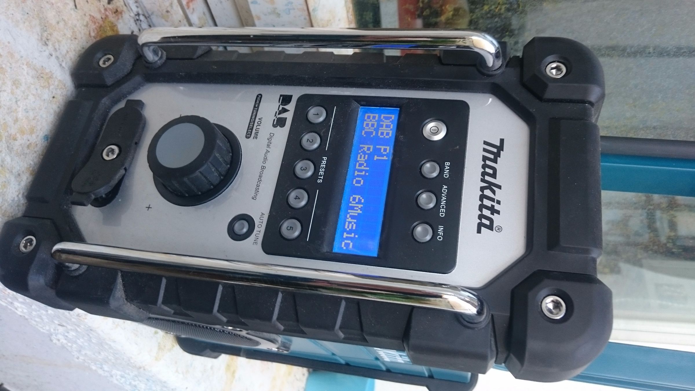 When Makita BL1813G Batteries Won't Fit 