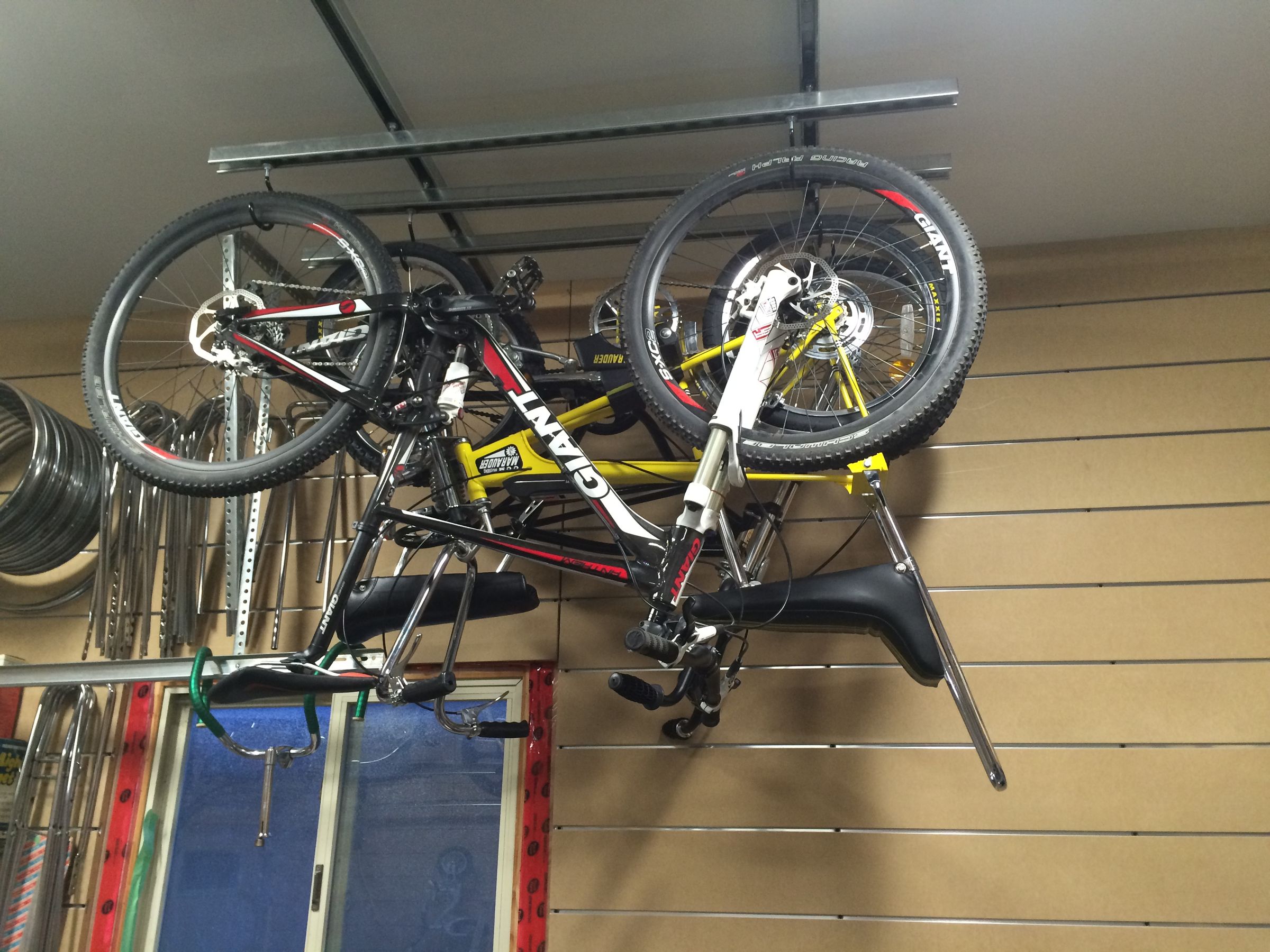 Overhead Garage Bicycle Storage System 3 Steps (with Pictures