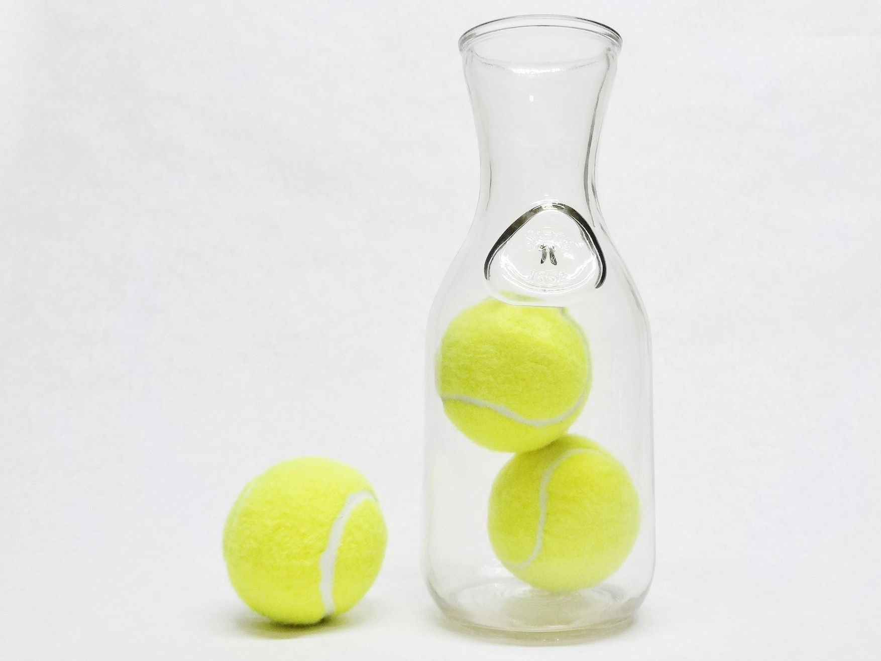 Tennis Balls in a Bottle (Howto!) 8 Steps (with Pictures