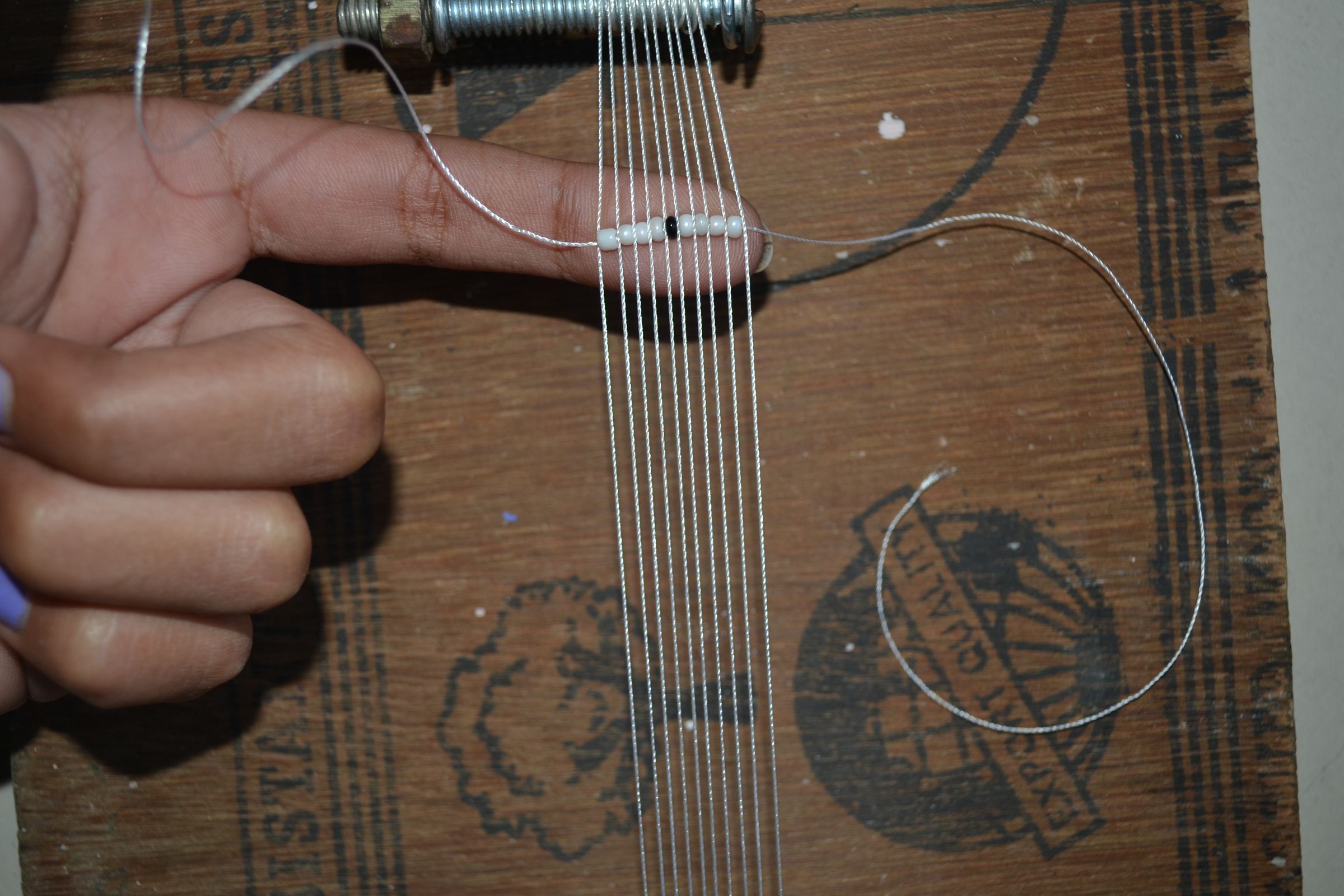 Bead Loom Bracelet Without a Loom! 13 Steps (with Pictures