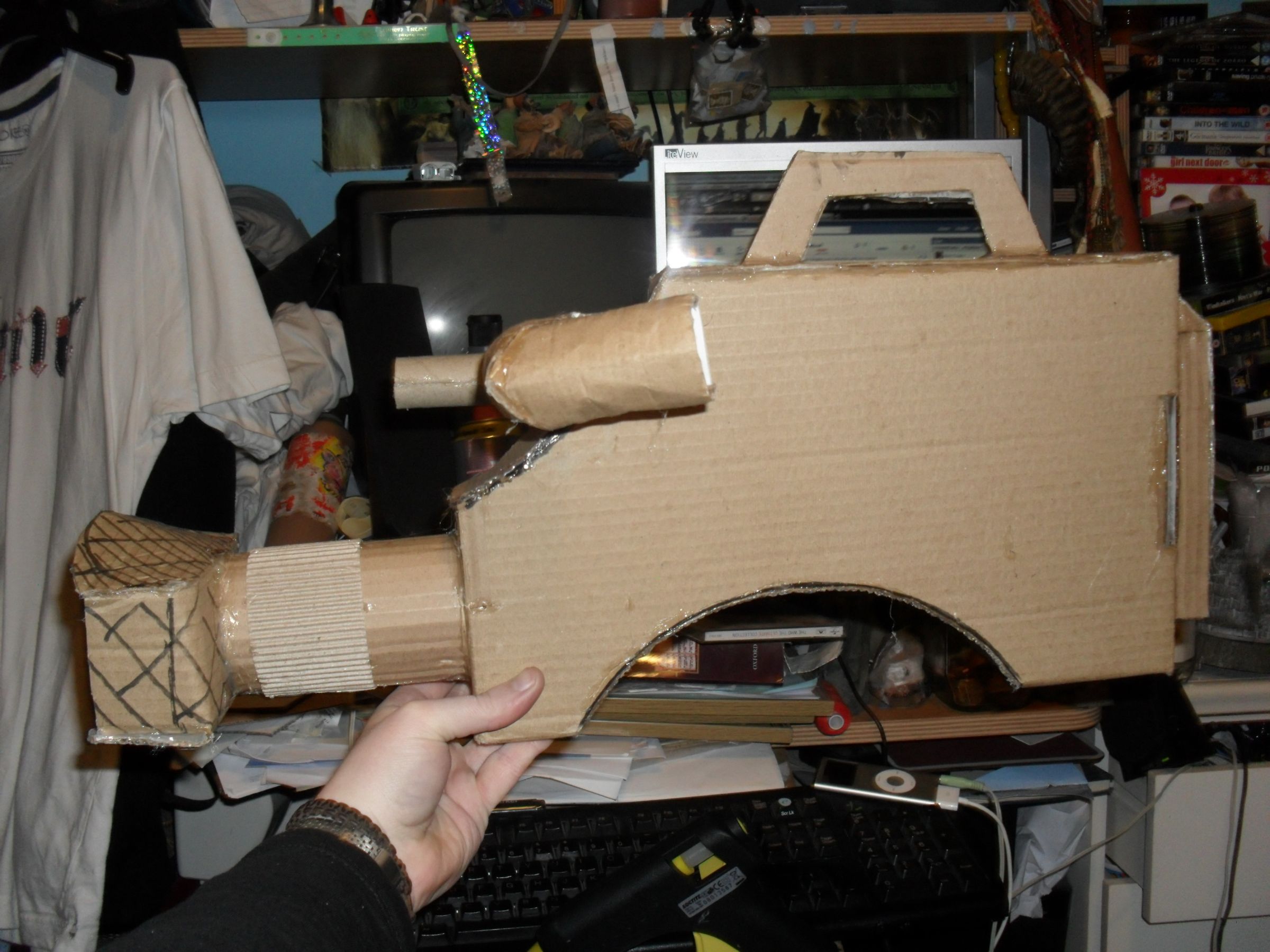 Cardboard Props How to Make a Movie Camera 14 Steps (with Pictures