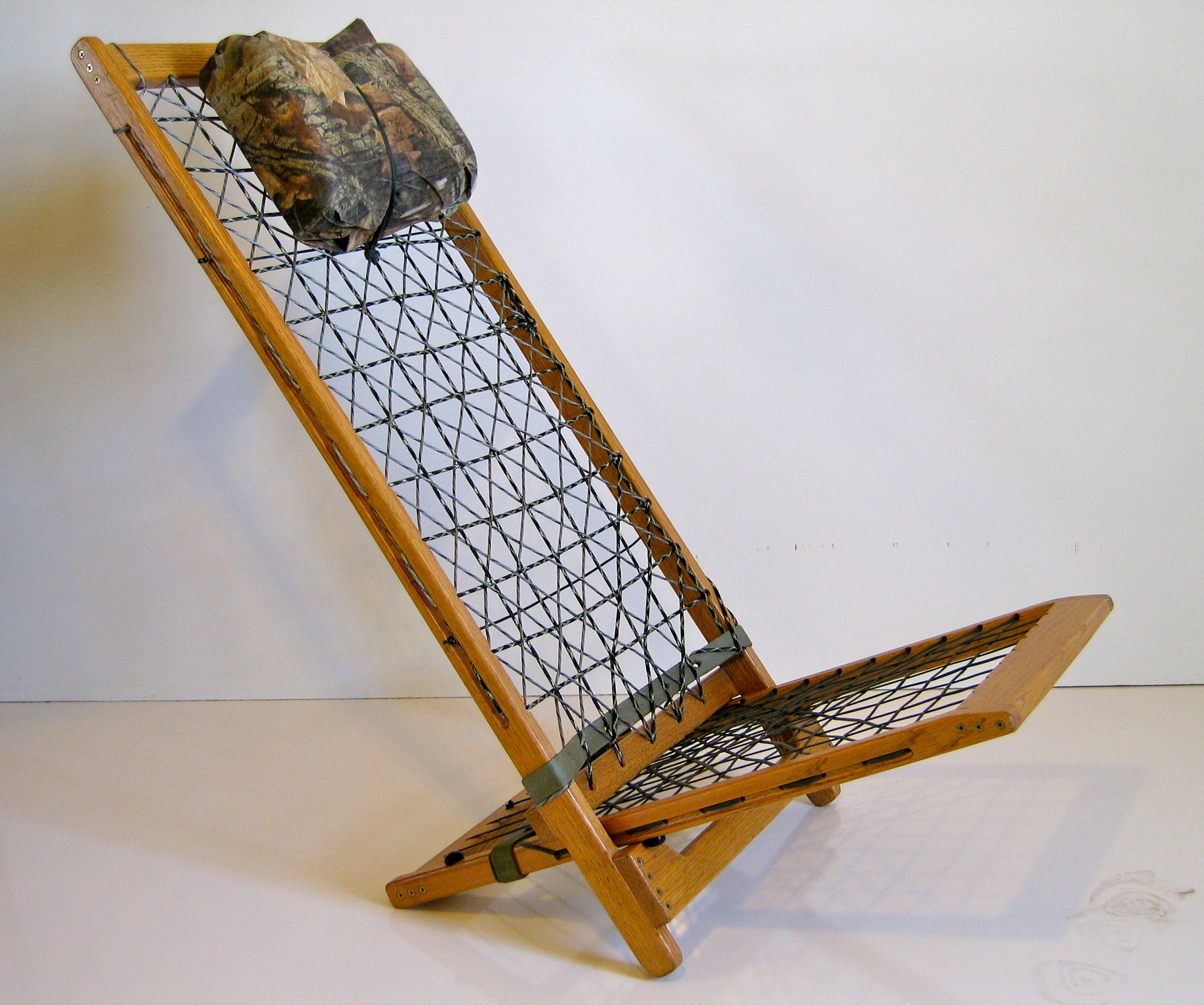 paracord chair: simple, comfortable, adjustable
