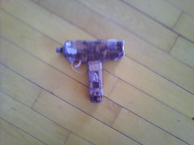 prop mpk5,usi,pistol,knife,buterflyknife,winchester,tech9,etc... DIY Project DIY Project Image