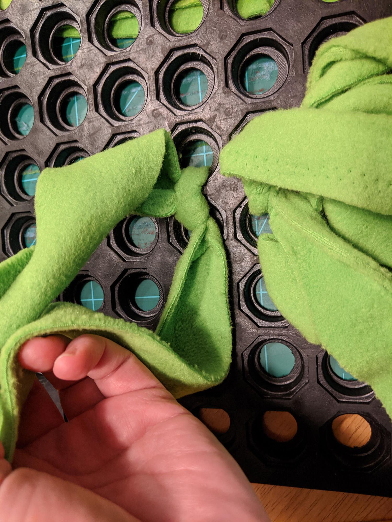 How to Make Your Pet a Durable Snuffle Mat 4 Steps (with Pictures