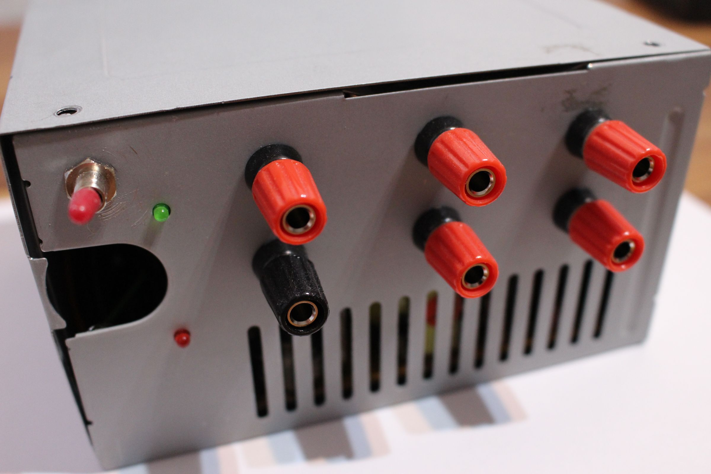DIY Lab Bench Power Supply 5 Steps Instructables