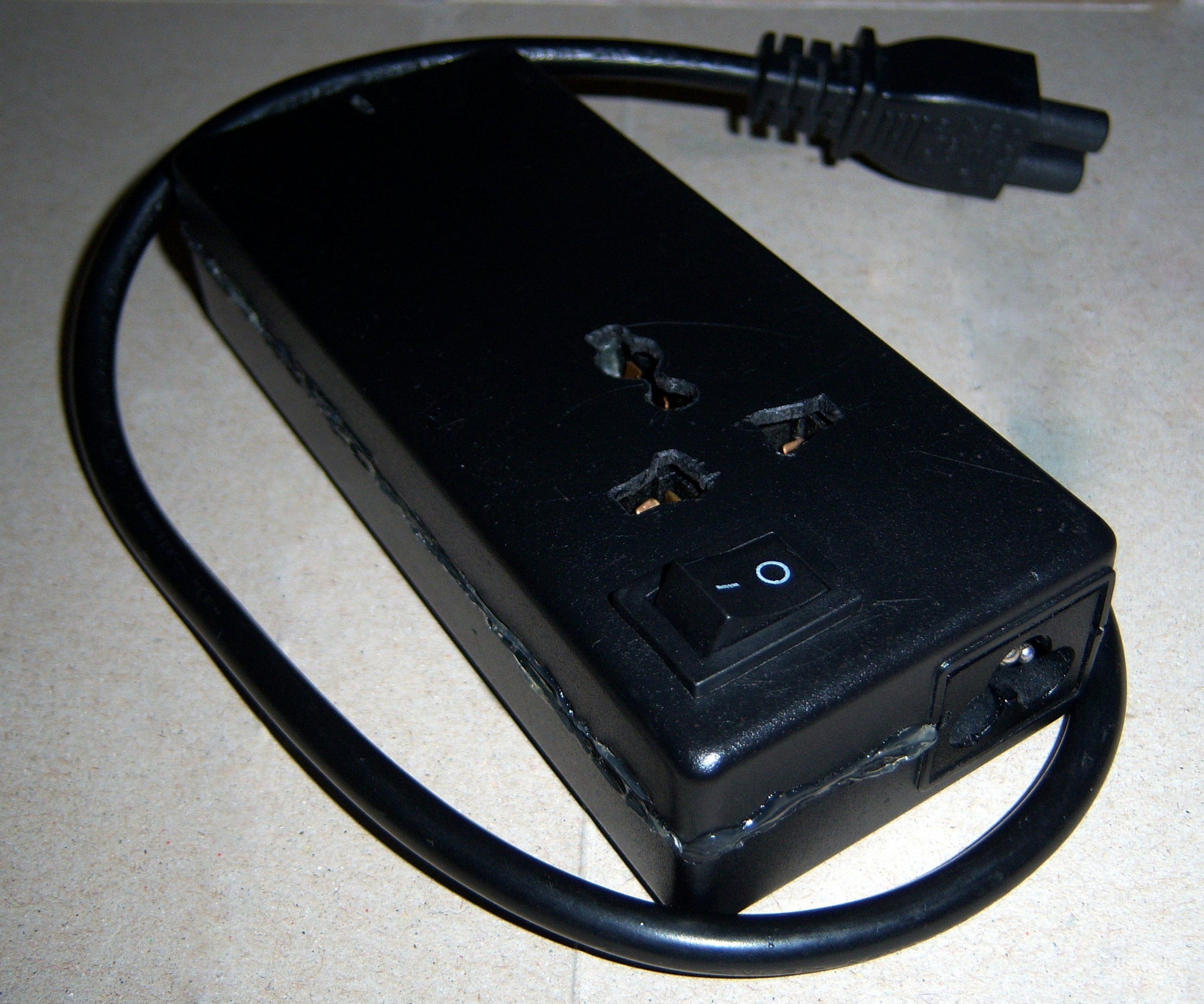 Inline Laptop Surge Protector With an Outlet 6 Steps (with Pictures