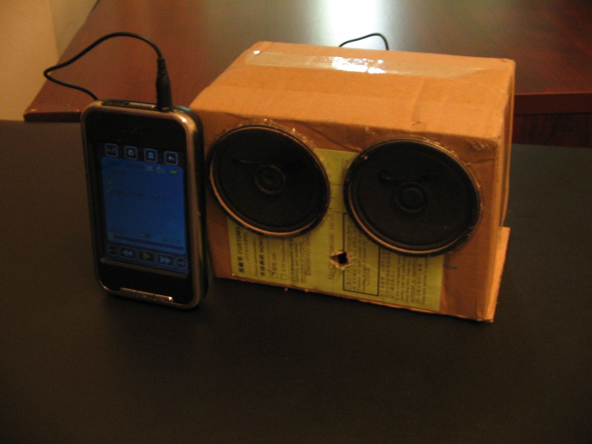 DIY Amplified Speakers for Your MP3 Player 8 Steps Instructables