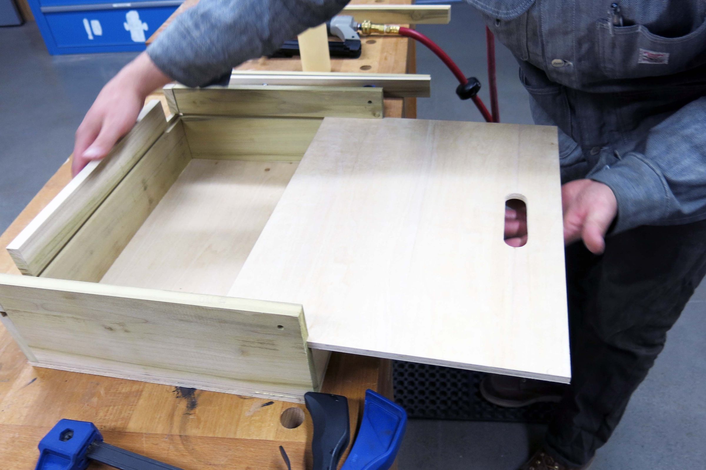 Work/Play TV Tray 8 Steps (with Pictures) Instructables