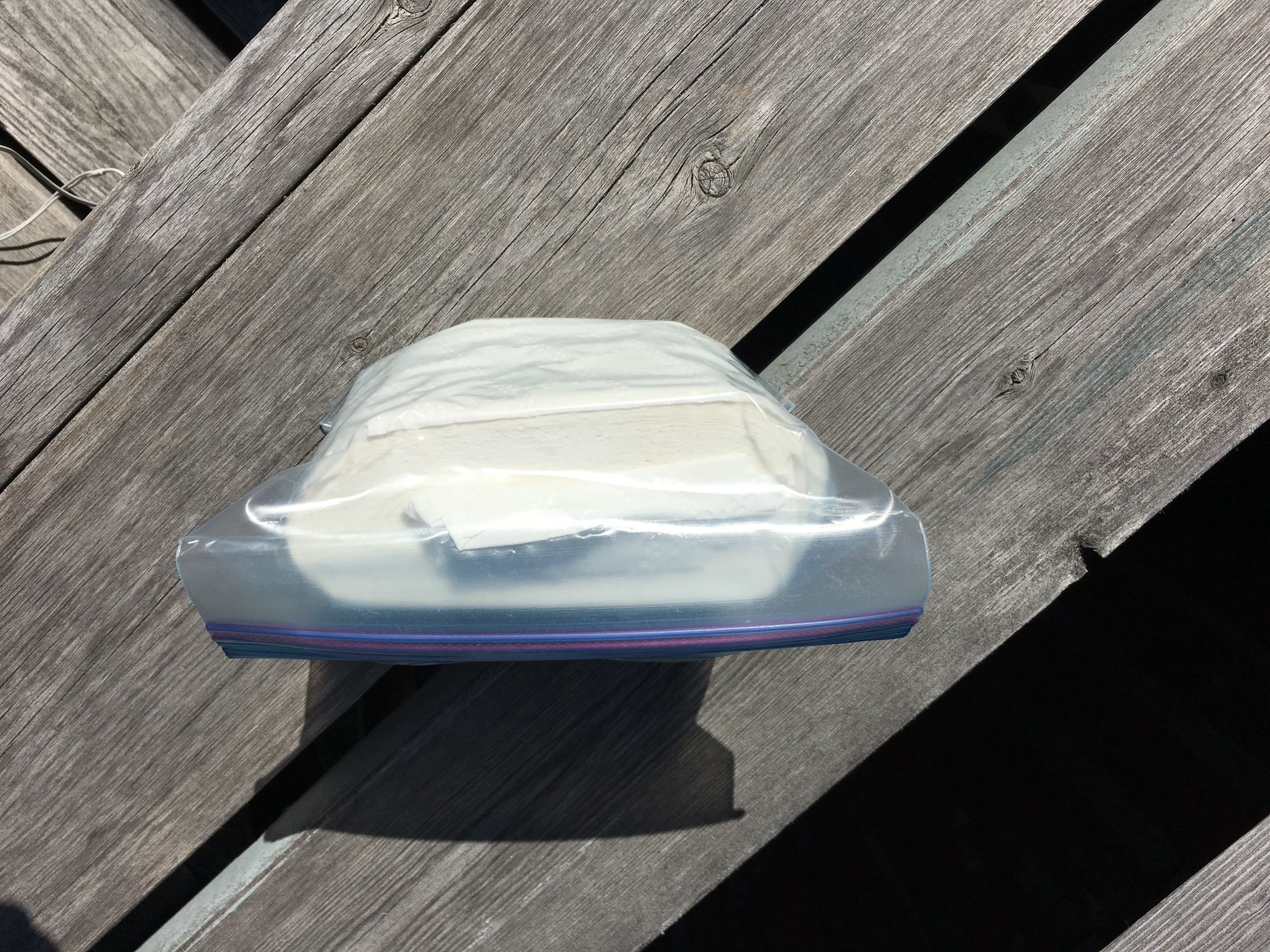 Ziplock Toilet Paper Dispenser Camping and Canoeing 4 Steps (with