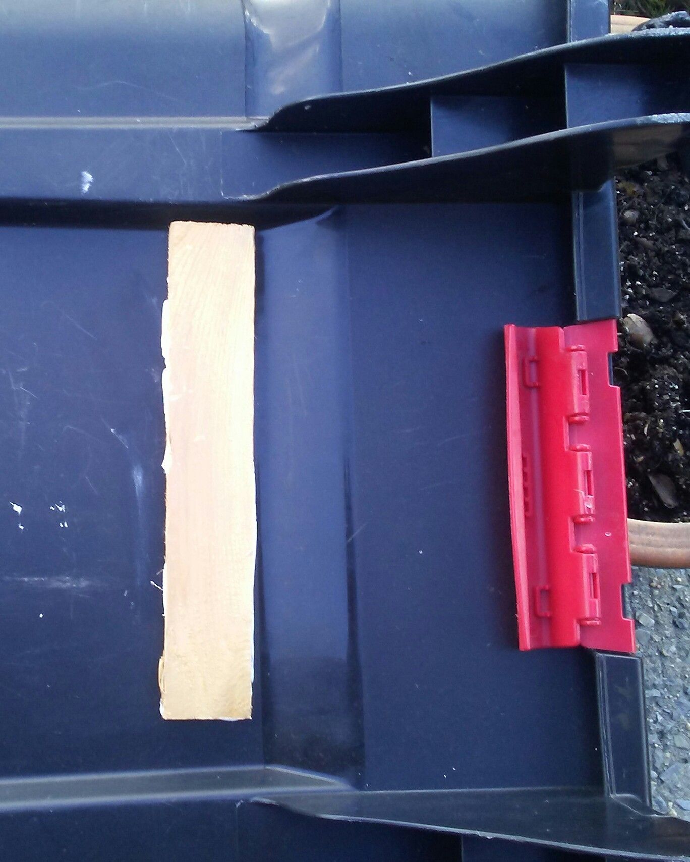 How to Glue/Adhere/Attach Wood to Plastic (Polyethylene and