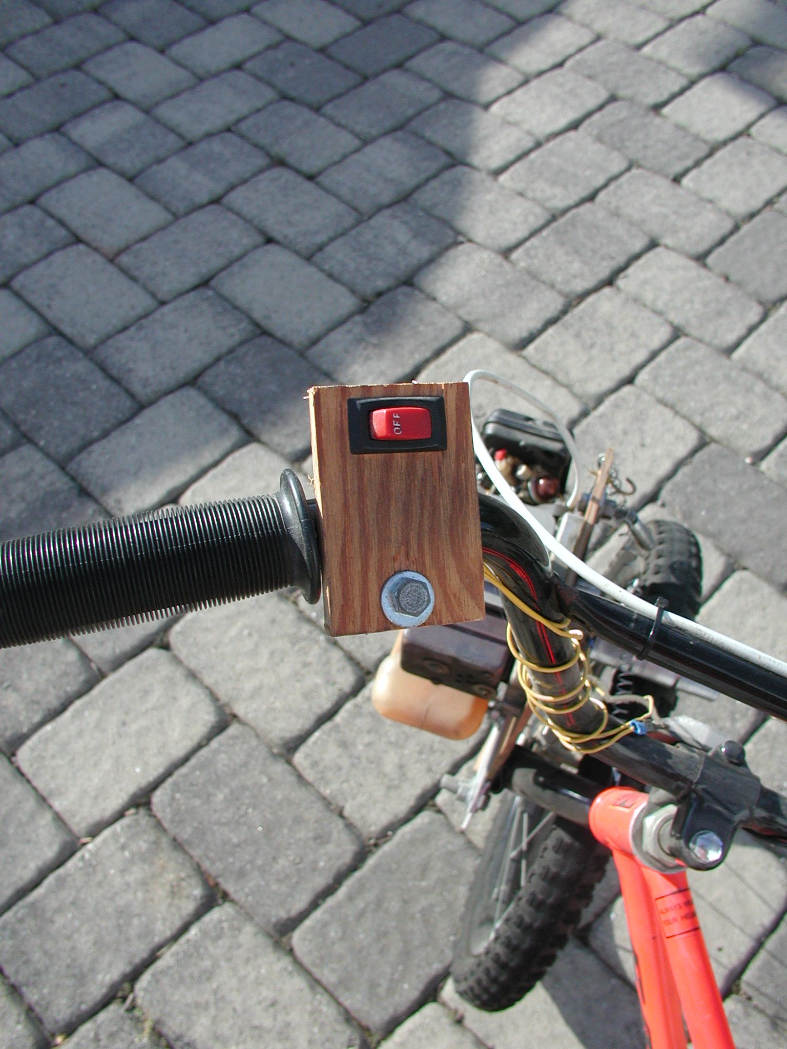 How to Strap a Leaf Blower Engine to a Bike and Go Fast 8 Steps (with