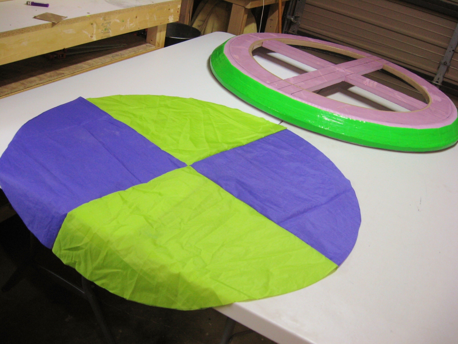 Giant Flying Discs 10 Steps (with Pictures) Instructables