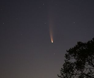 Photographing Comets From Your Backyard