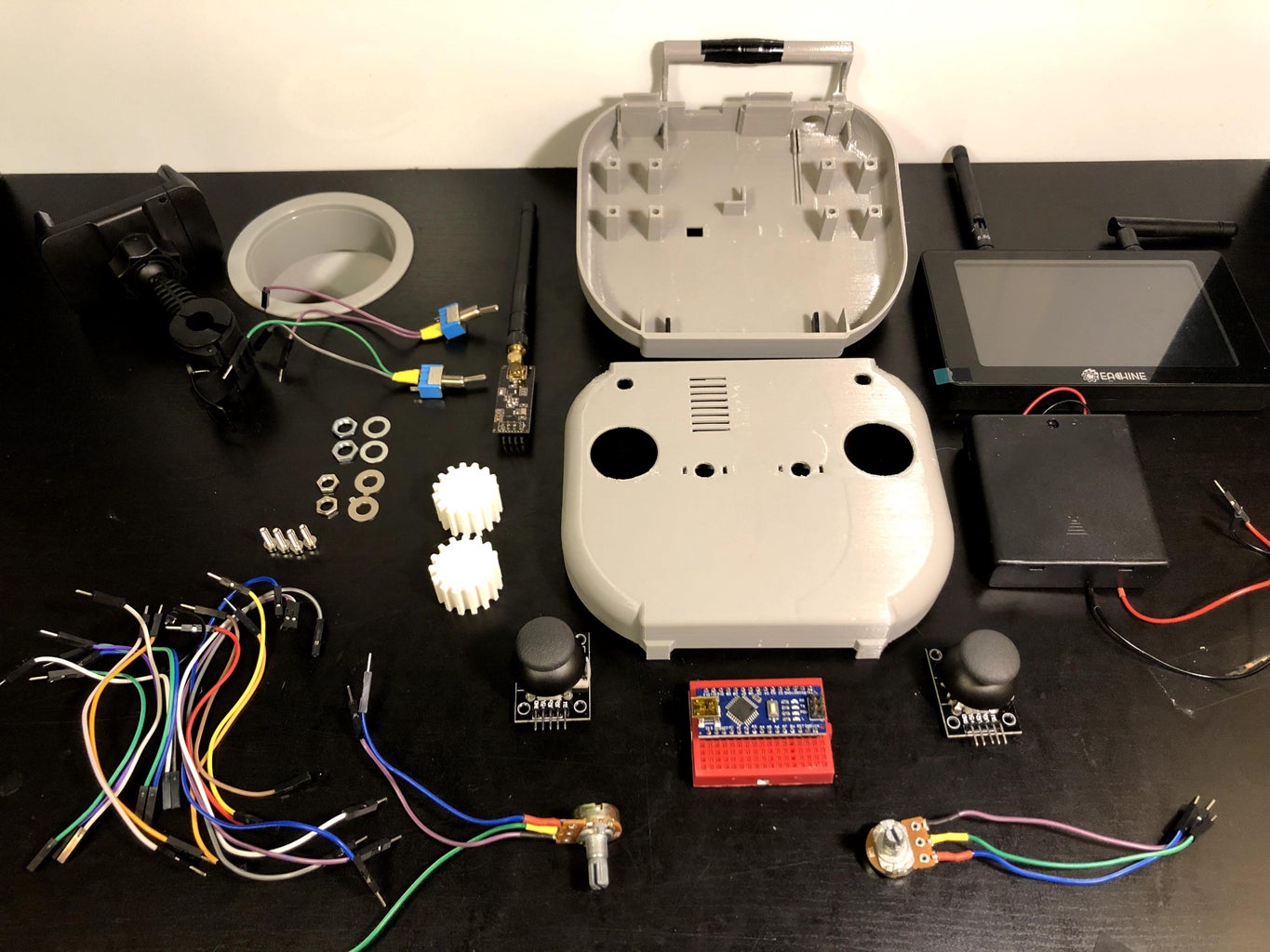 3D Printed FPV Arduino RC Tank With Controller : 4 Steps (with Pictures ...
