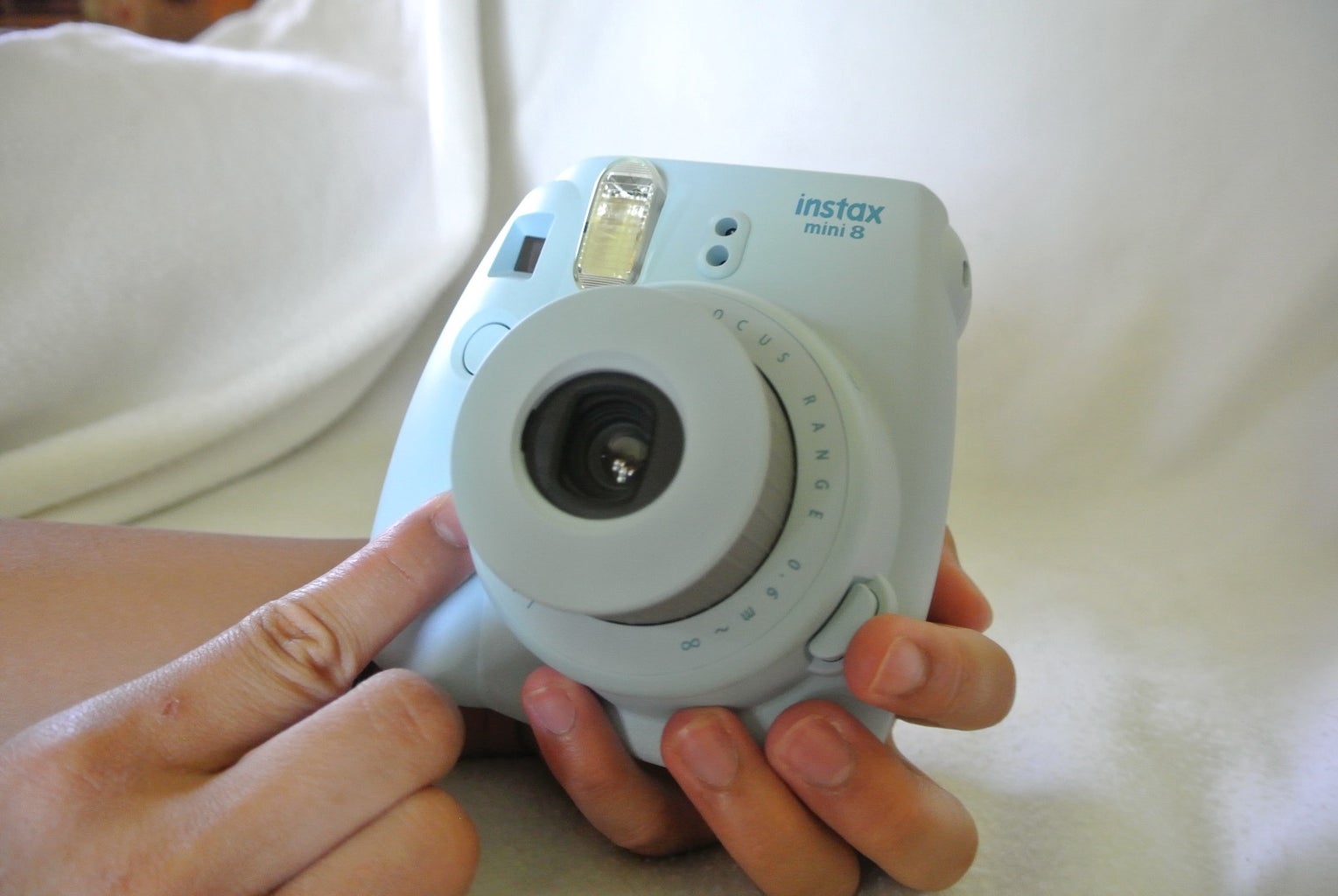 How To Load Film Into A Fujifilm Instax Mini 8 7 Steps With Pictures Instructables How To Load Film Into A Fujifilm Instax Mini 8 7 Steps With Pictures Instructables