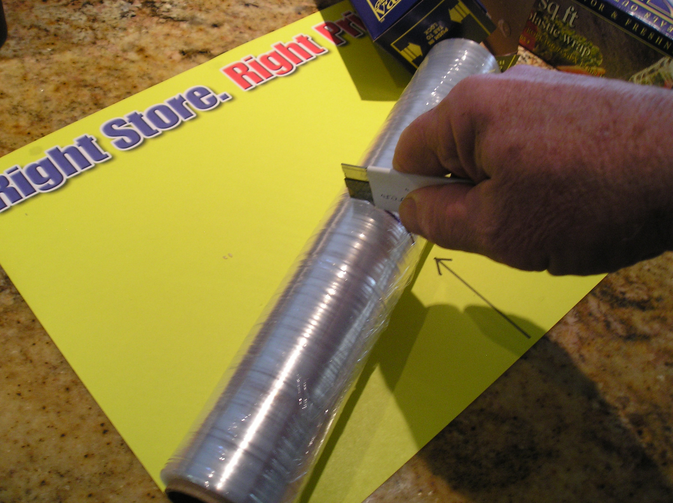 How to MiniSize a Roll of Saran Wrap 6 Steps (with Pictures