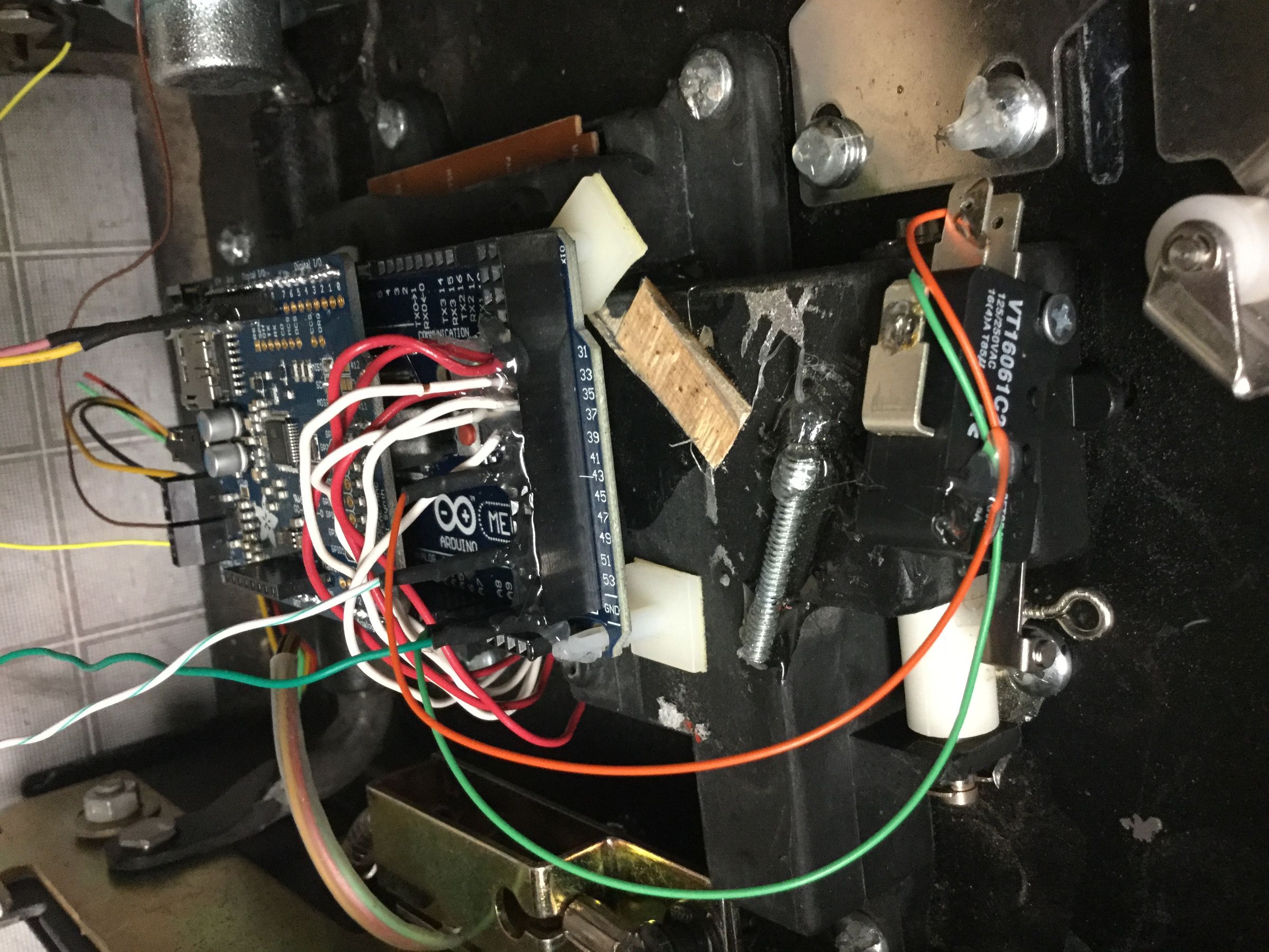 '90s Payphone Boombox Hack