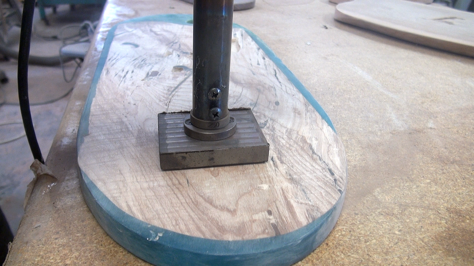 How To Make A Wood Resin Cutting Serving Board 6 Steps Instructables
