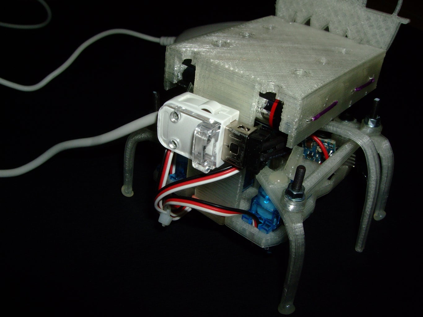 Hexapoduino: Tiny Hexapod 3D Printed, Arduino Controlled : 8 Steps ...