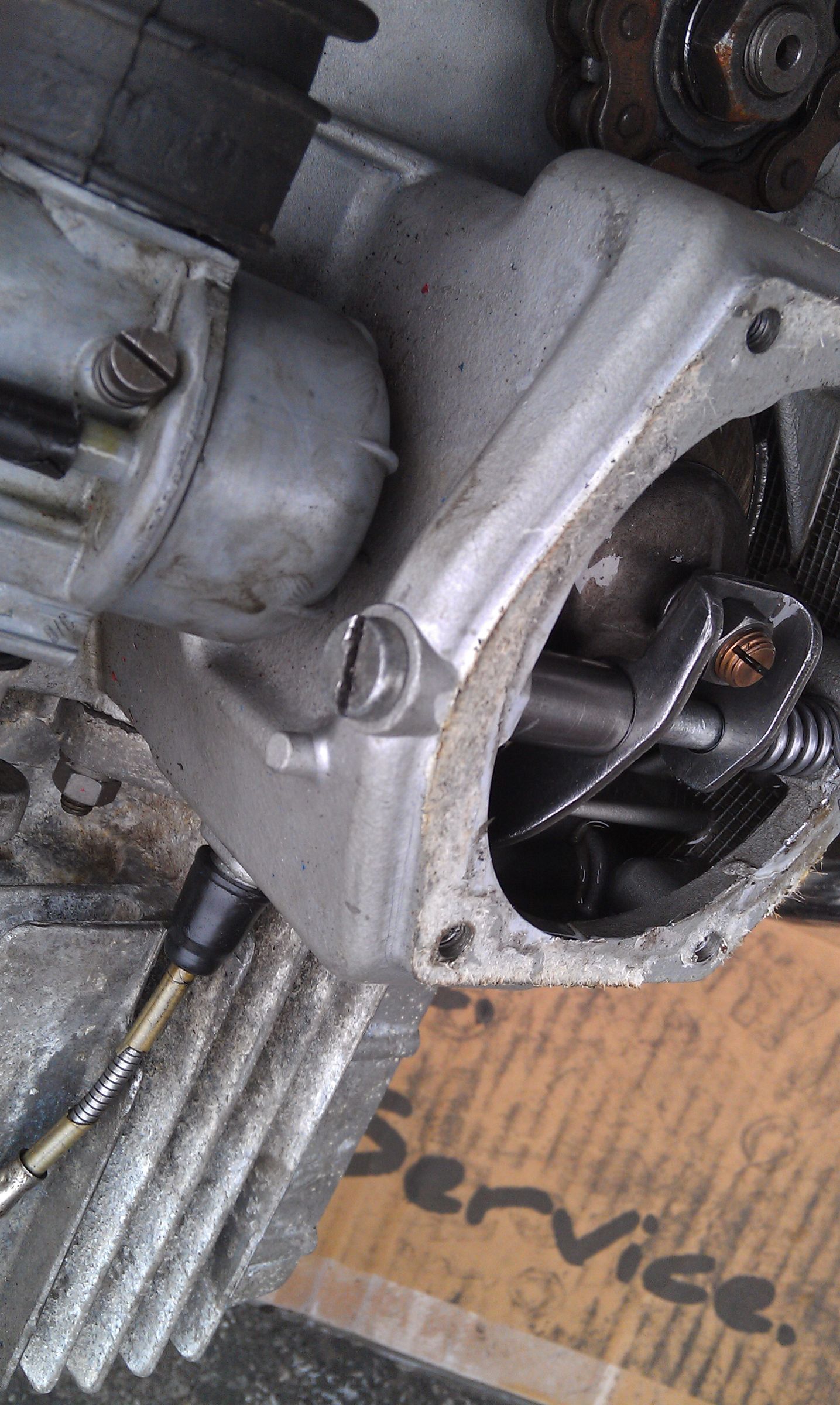 SACHS MOPED CLUTCH REPAIR AND REINSTALLATION! 5 Steps Instructables