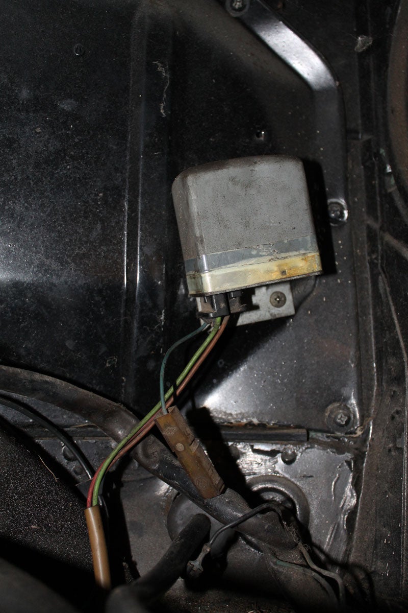 Removing the Engine and Transmission Together From a VW Type II Bay