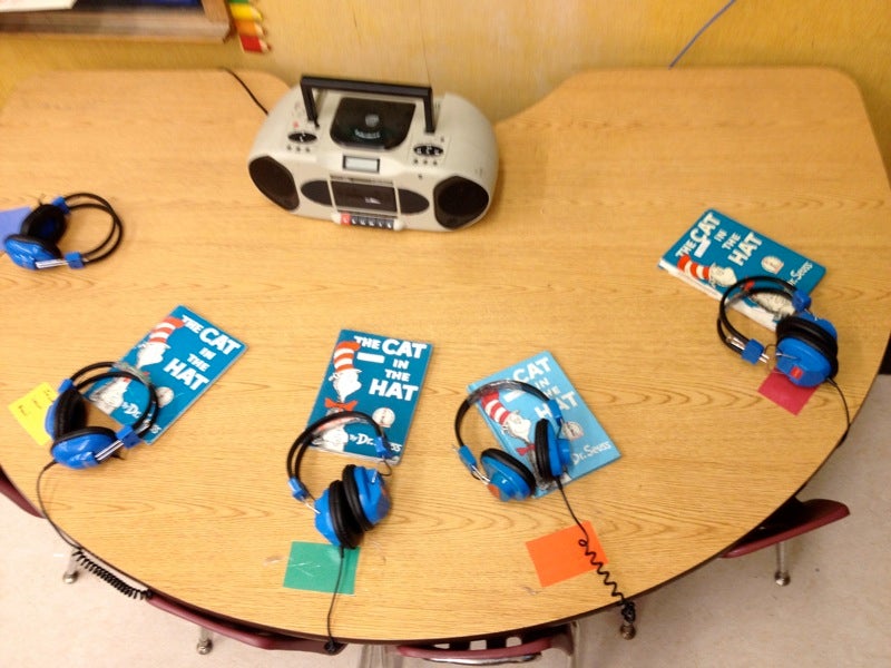 Tangle Free Classroom Listening Center 10 Steps (with Pictures