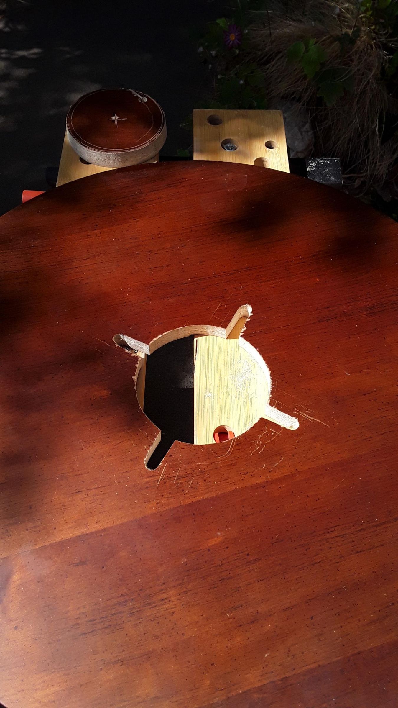 Compass Display Table With Indirect Lighting : 6 Steps (with Pictures ...