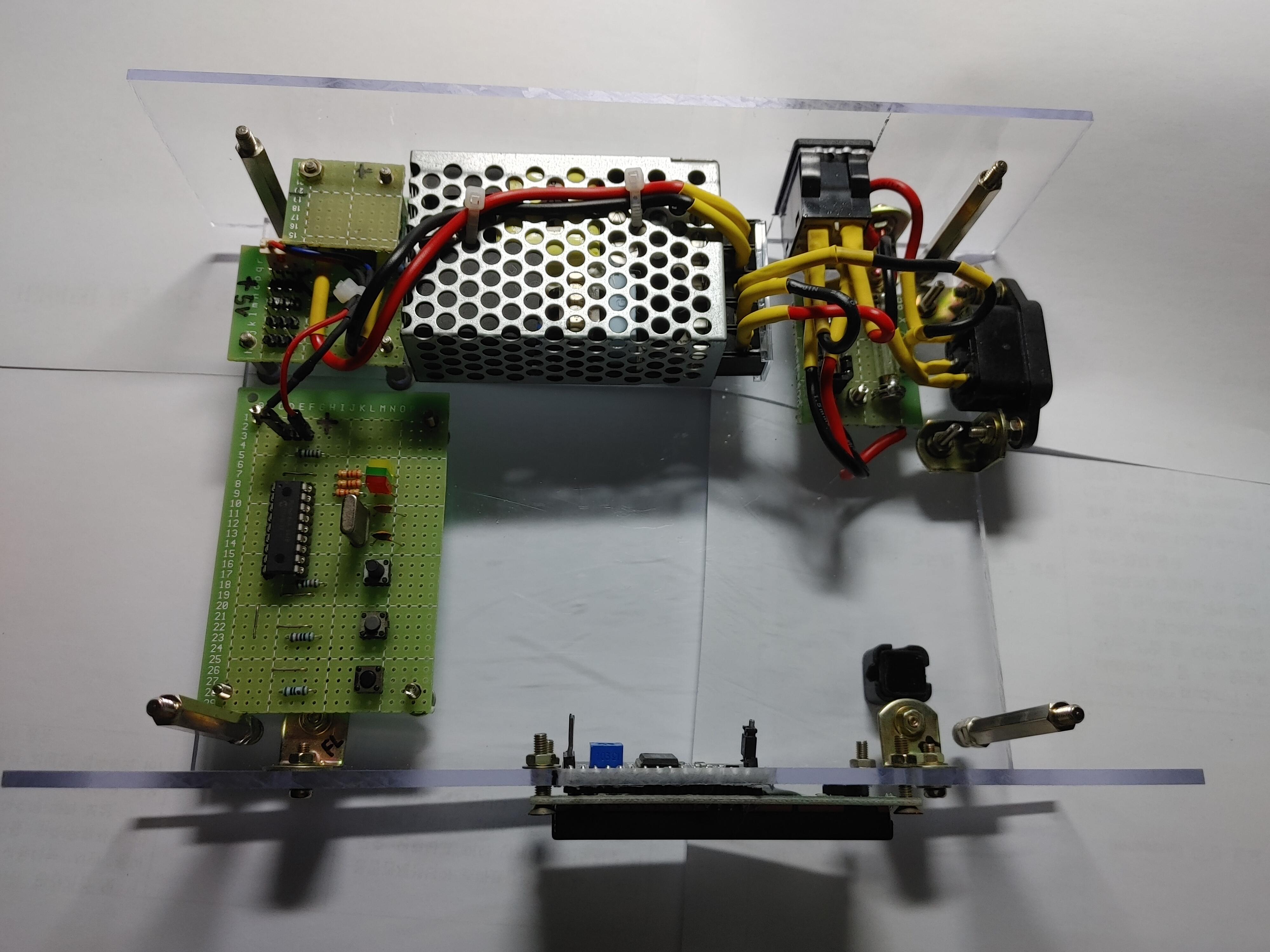 Audio Multiplexer (MUX) Circuit With PIC 16F84A 6 Steps Instructables
