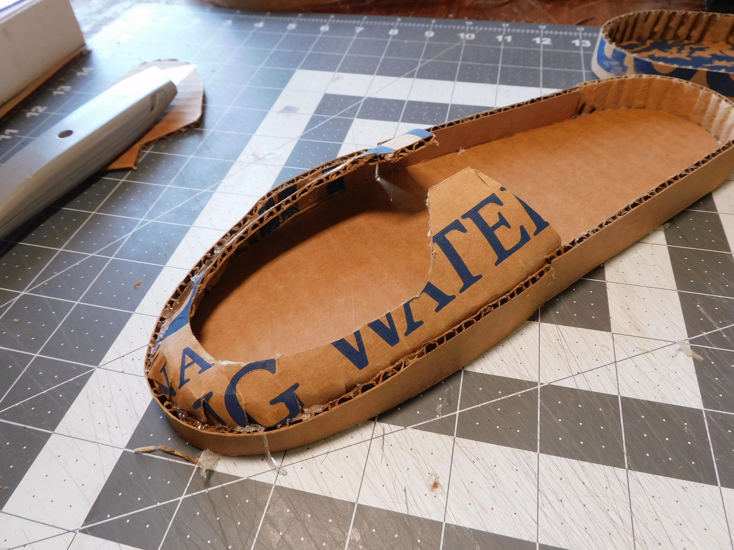 How to Make a Cardboard Shoe Advanced Version!!! 8 Steps (with