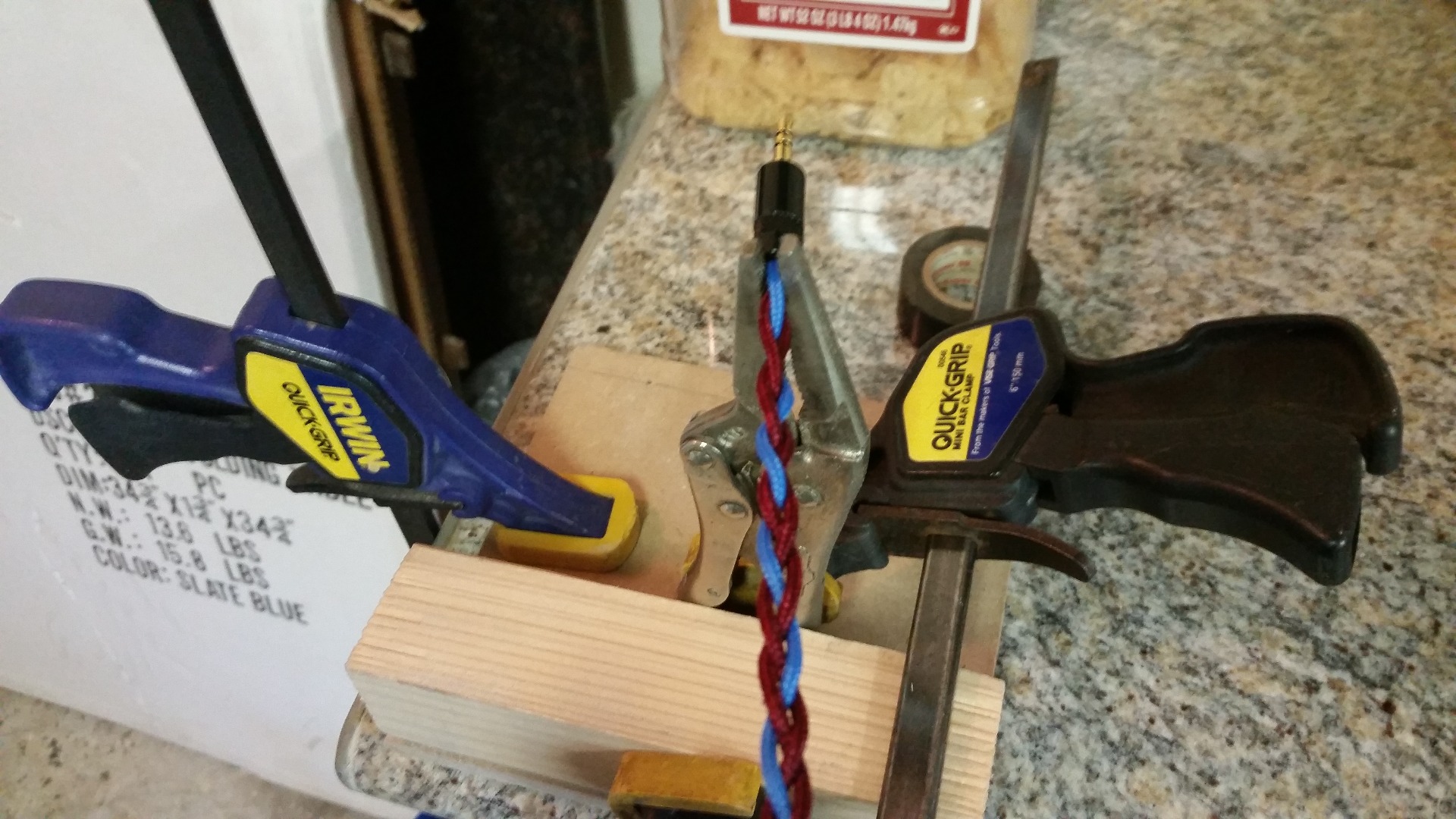 Braided Paracord Auxiliary Cable (Aux Cord) 6 Steps (with Pictures