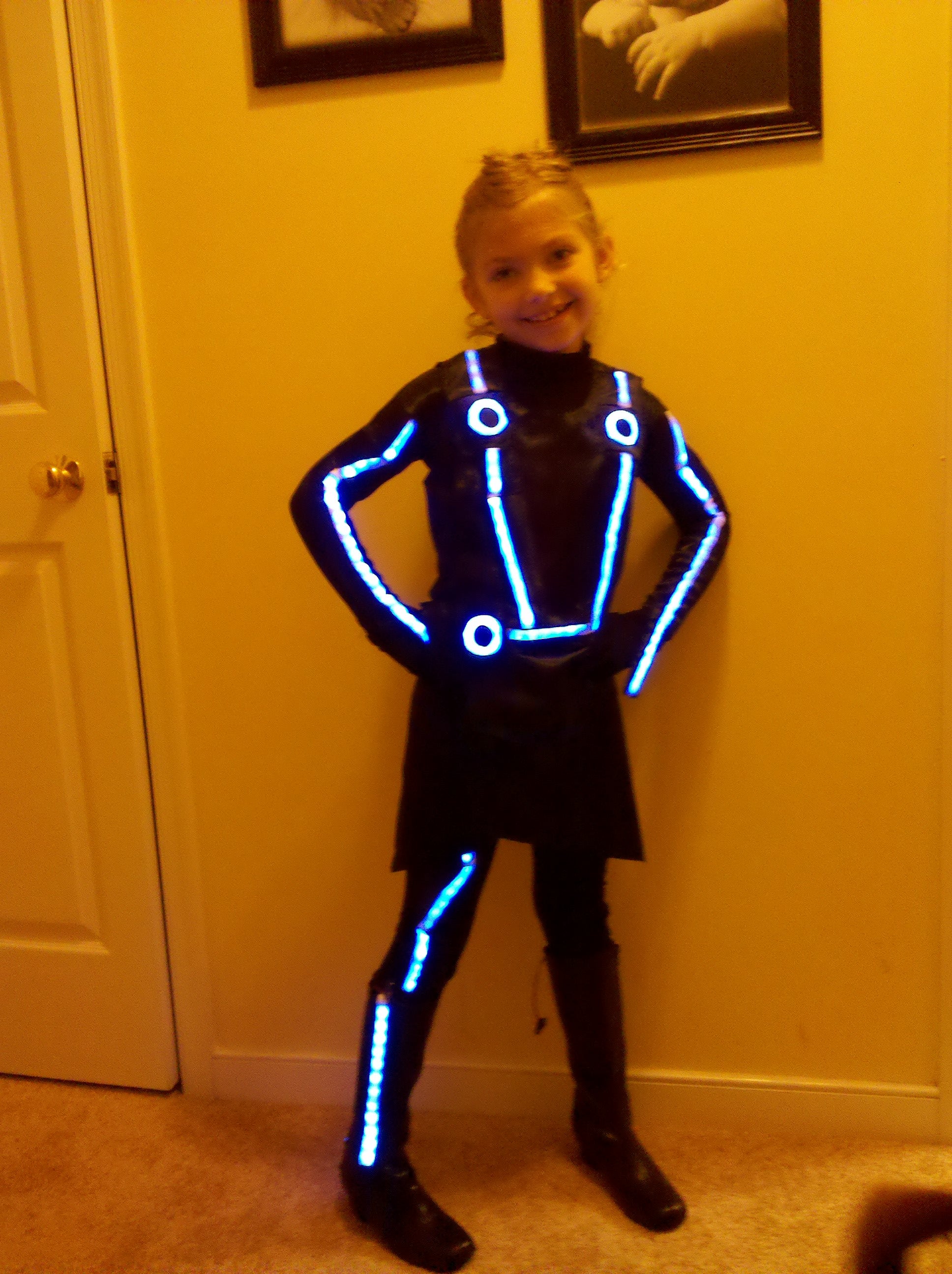 Child's Quorra (Tron) Costume (with Pictures) Instructables