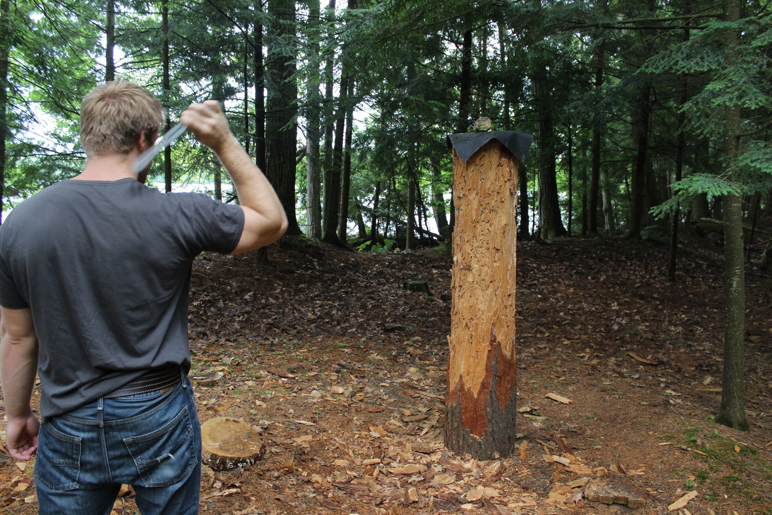 How To Throw a Throwing Knife – The Techniques Every Beginner Should Know - Sharpen Up