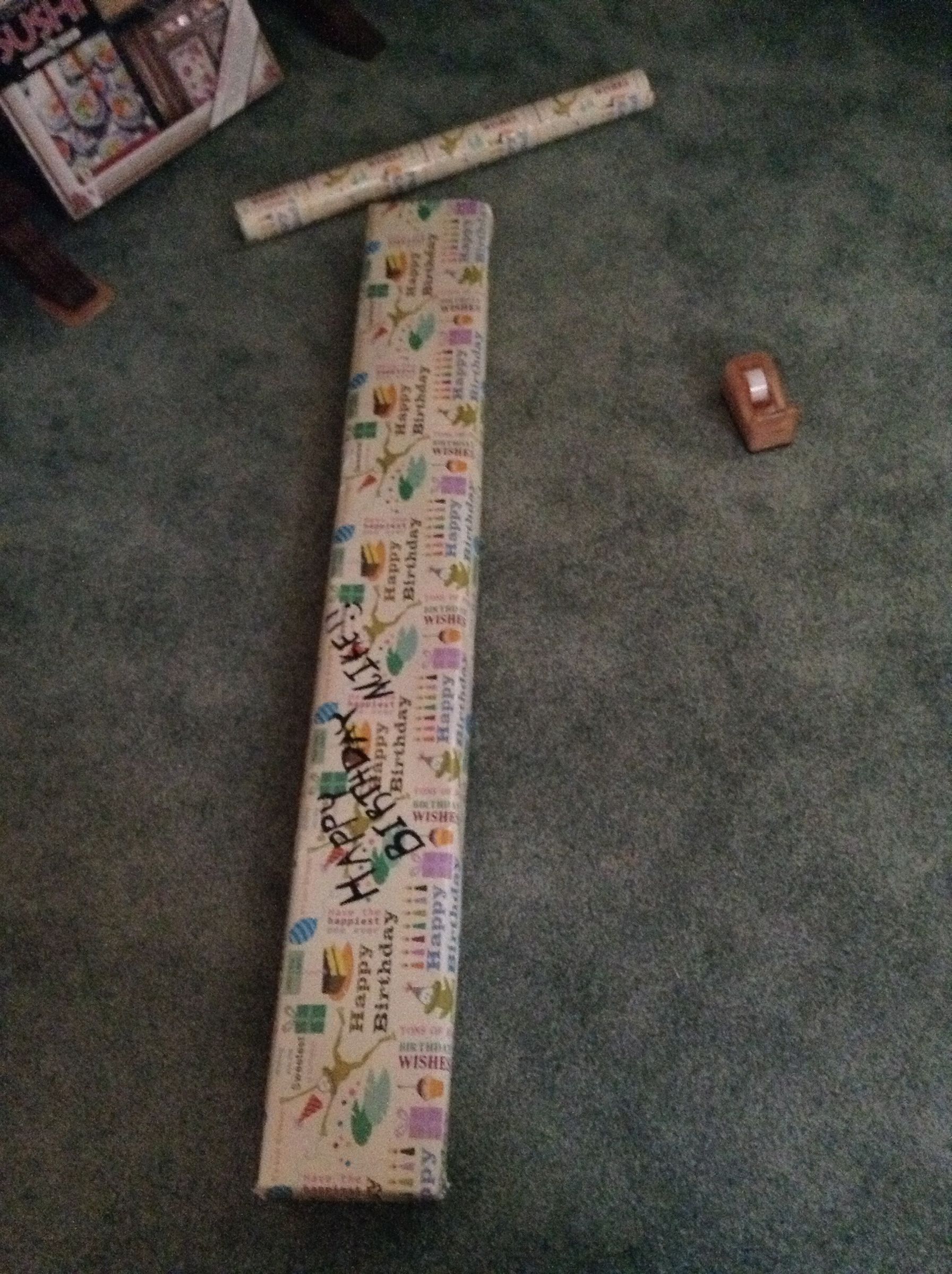 How to Wrap a Large Gift 4 Steps Instructables