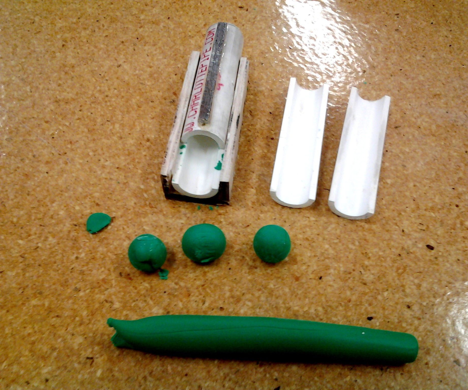 Fast Simple Bead/Boilie (fish Bait)/Slingshot Ammo Roller 3 Steps