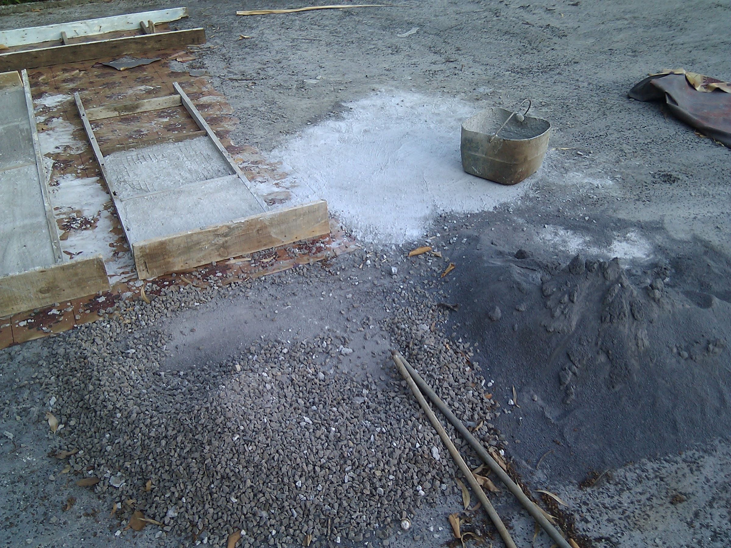 How to Build Slabs and Lay Path/patio/walkway 4 Steps (with Pictures
