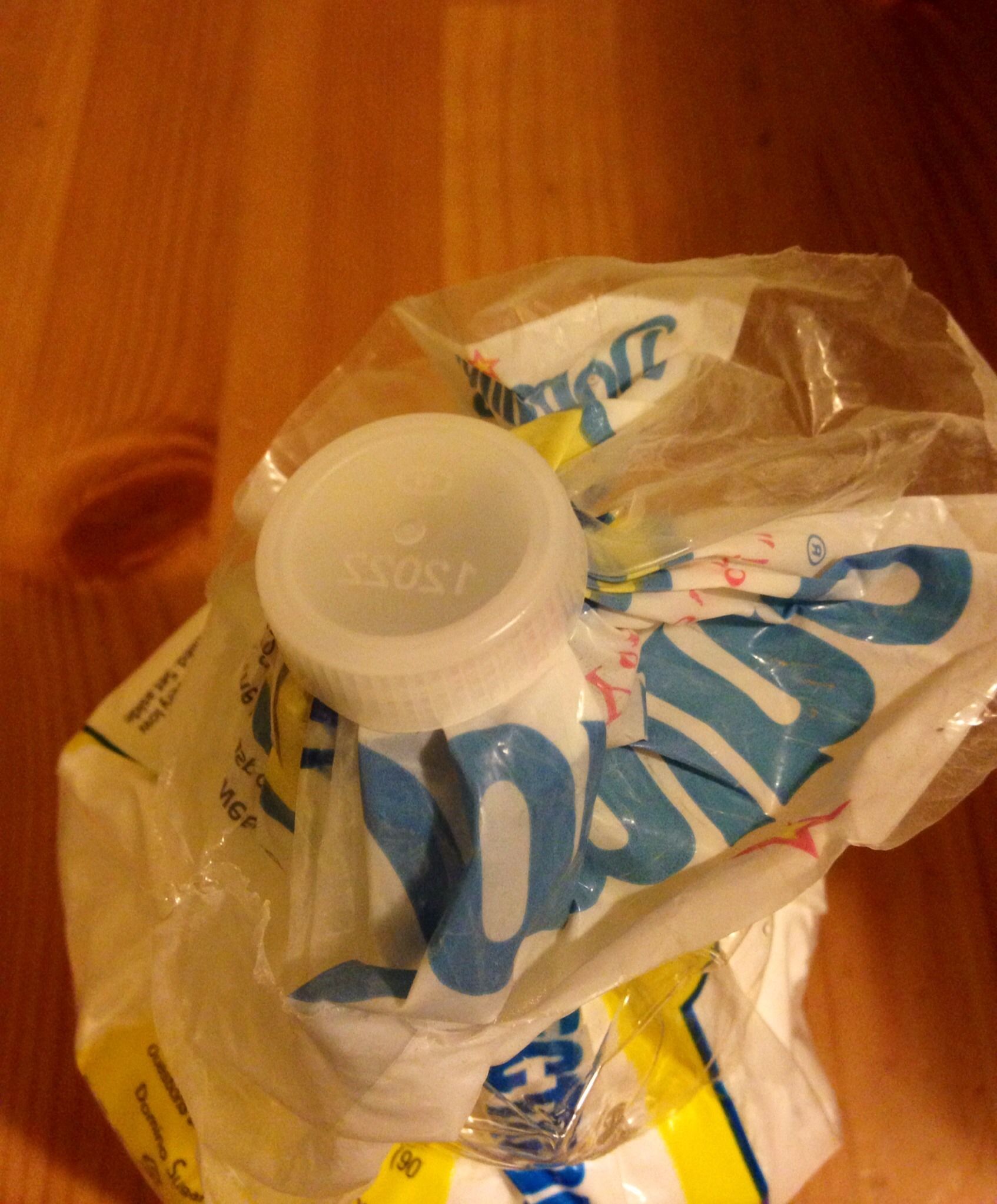 Airtight Seal for Plastic Bagged Foods Using an Old Water Bottle 5
