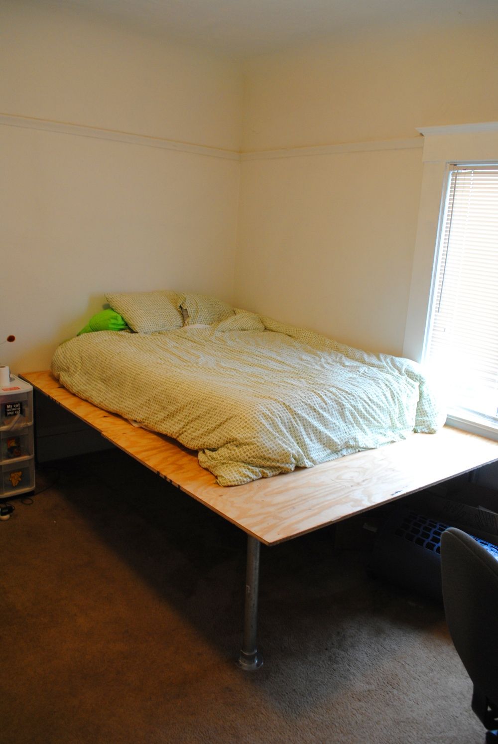 DIY guide for Pipe Bed with step-by-step instructions