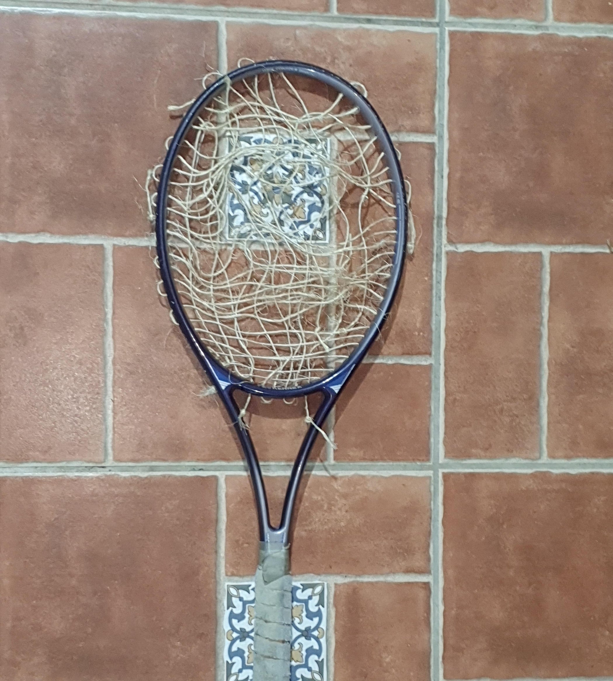 Recycled Tennis Racket Fishing Net 6 Steps (with