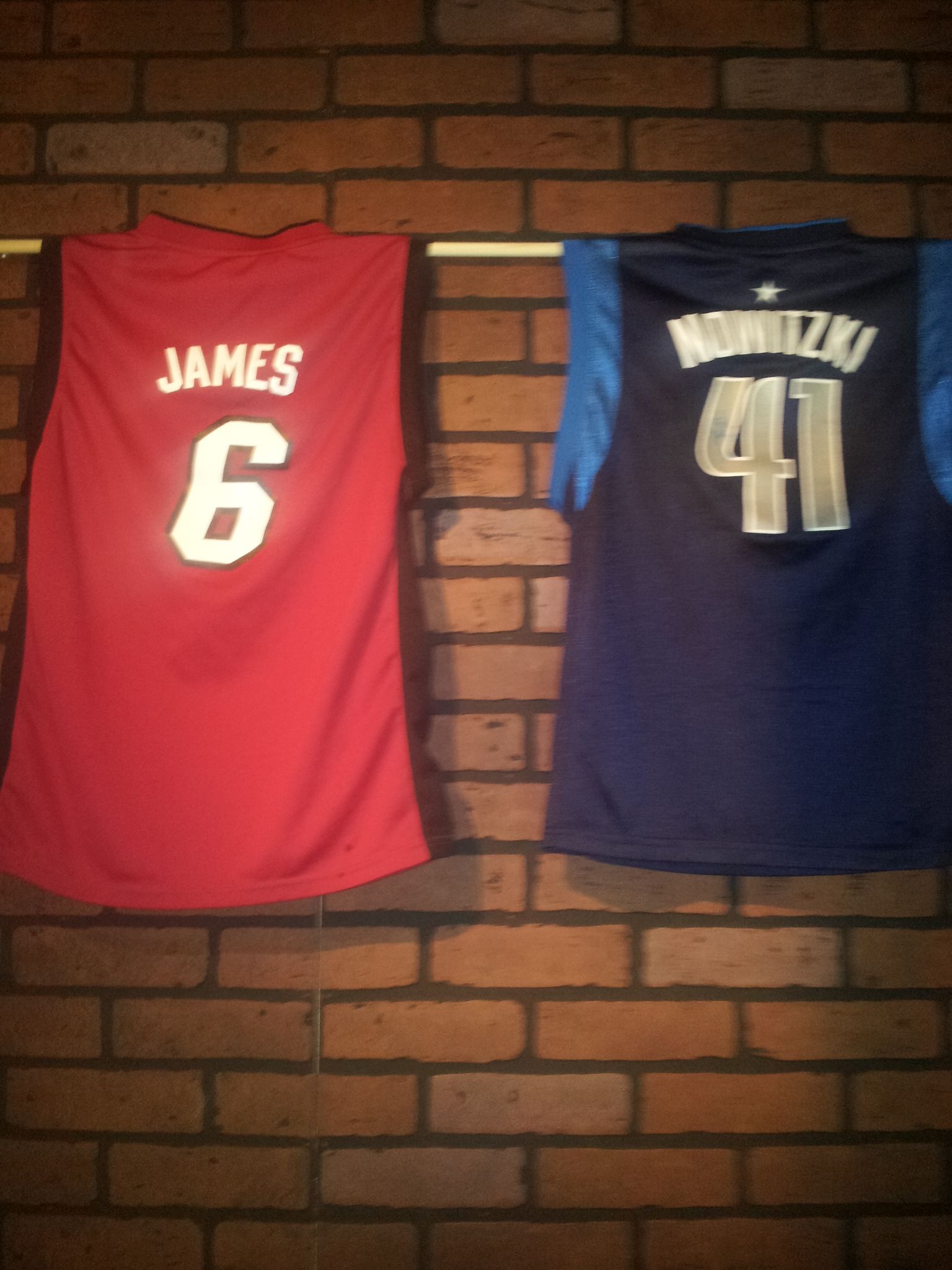 Jersey Hanger Instructables