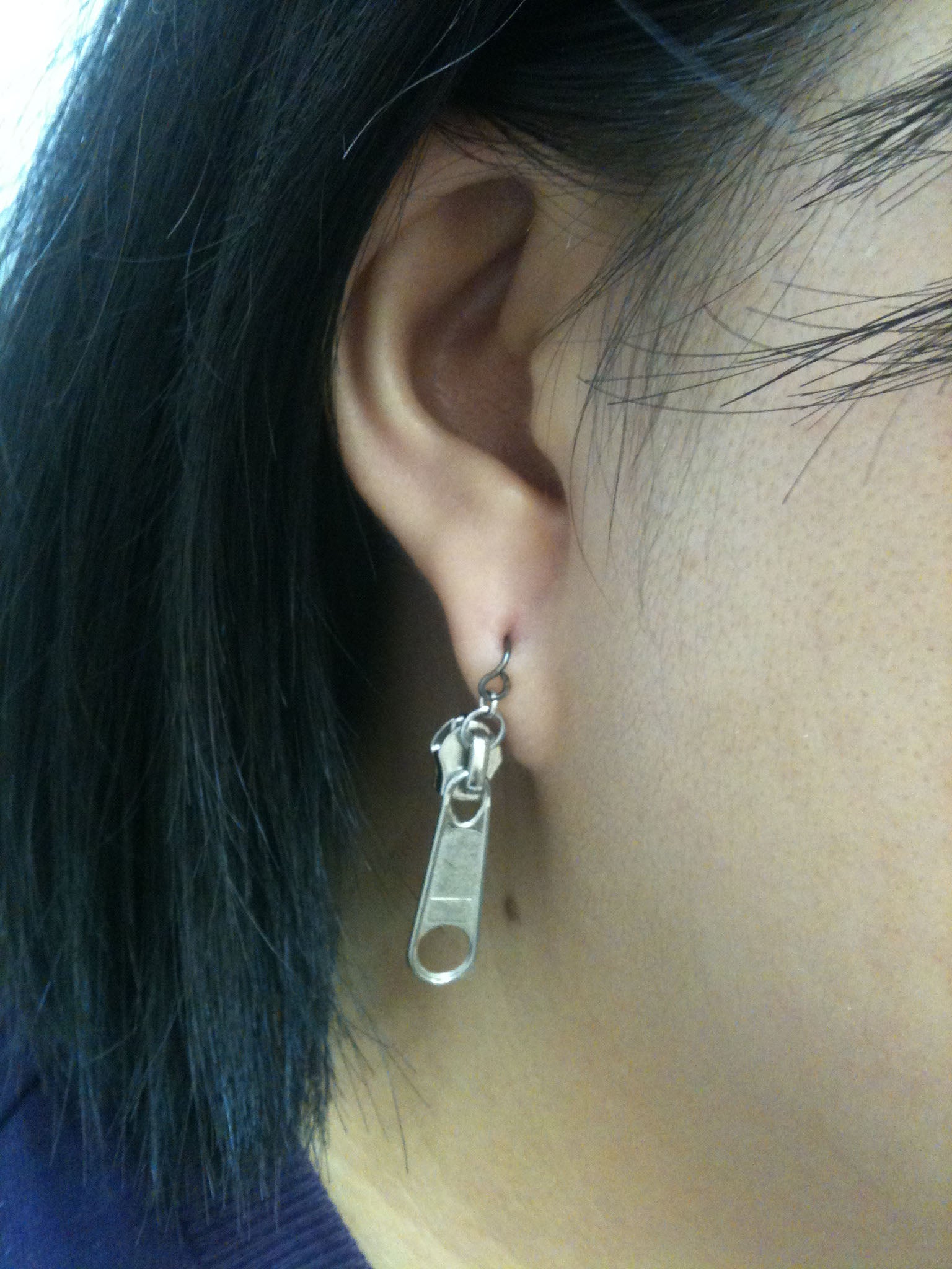 Zipper Earrings Made With Bracelet Making Parts 5 Steps (with