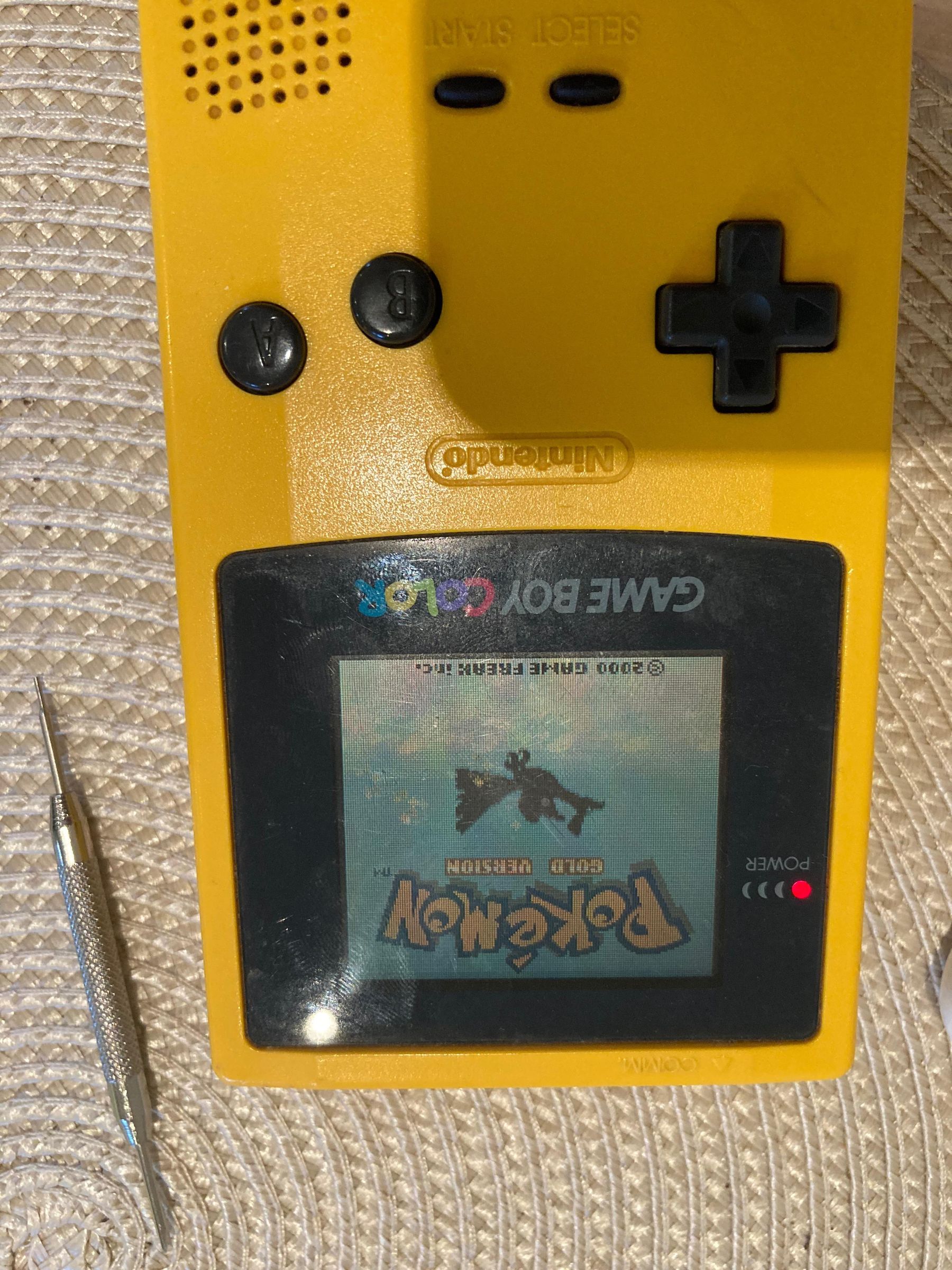 How to Replace the Battery in a Pokemon Gold/silver Gameboy Cart