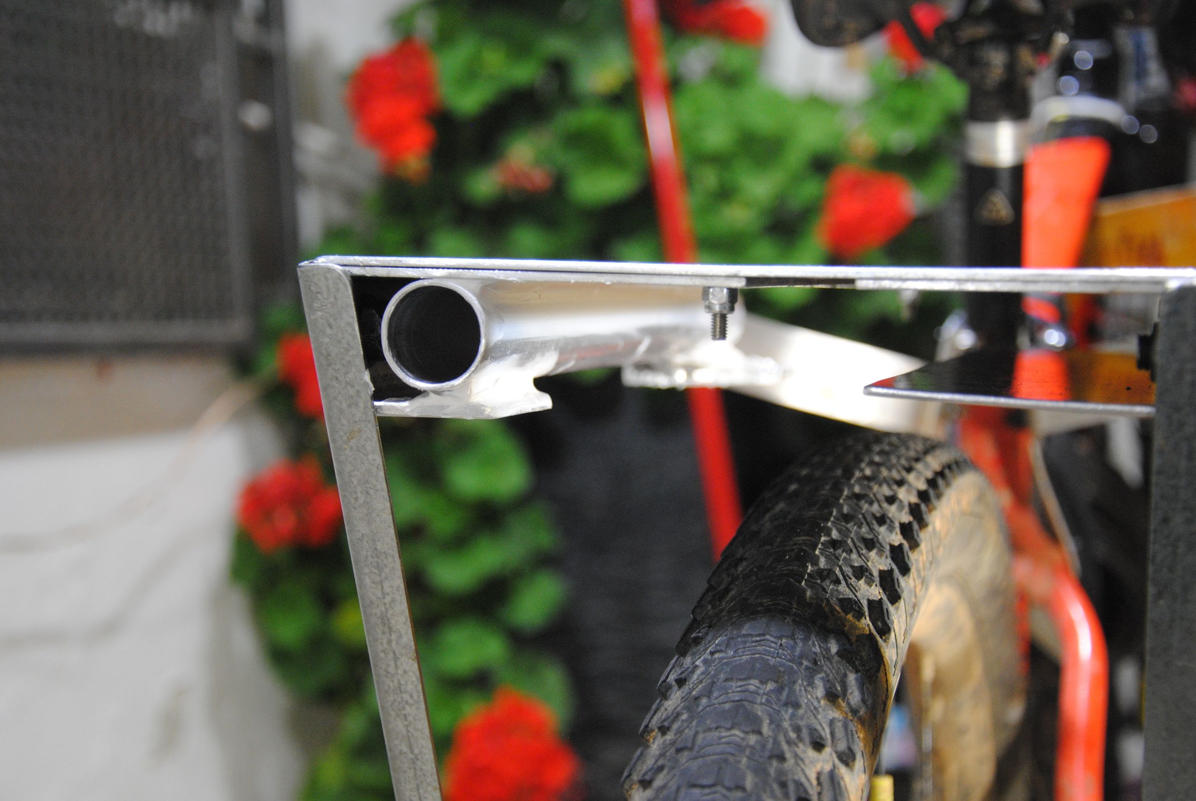 DIY Bike Rear Rack With a Ulock Mount! (no Welding) 16